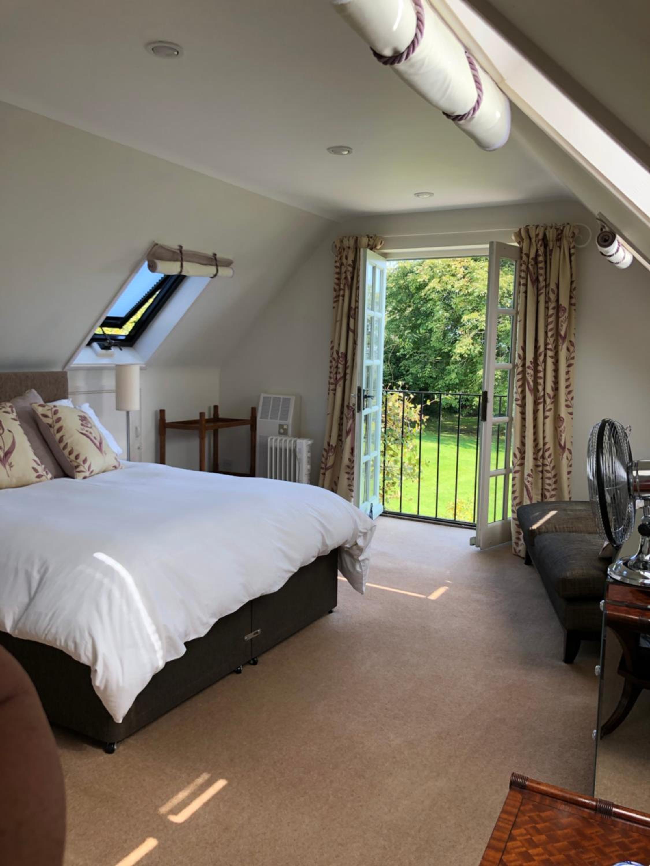 Superior King Room photo 1