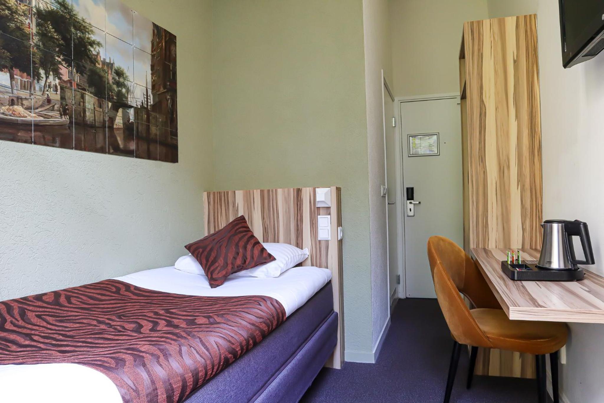 Small Single Room