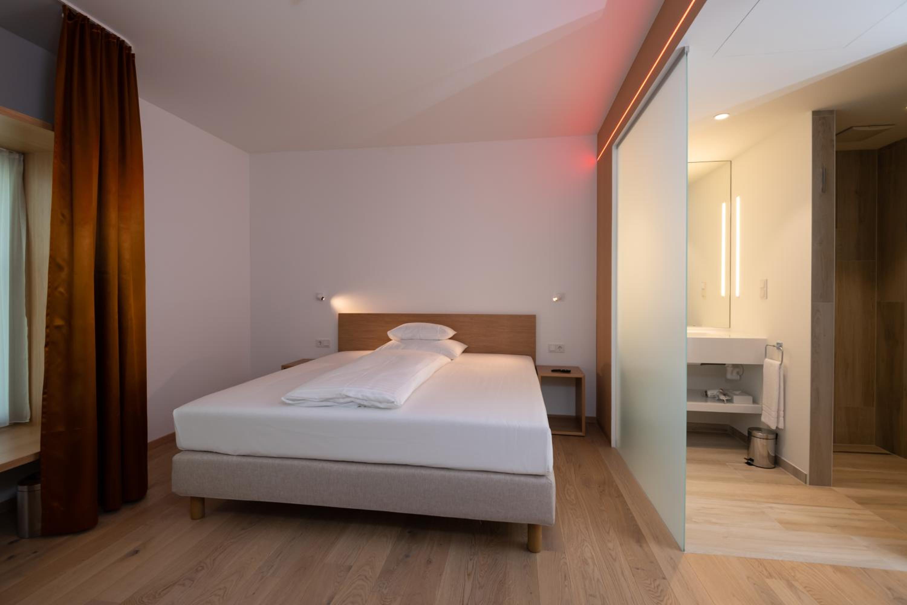 Superior King Room photo 1