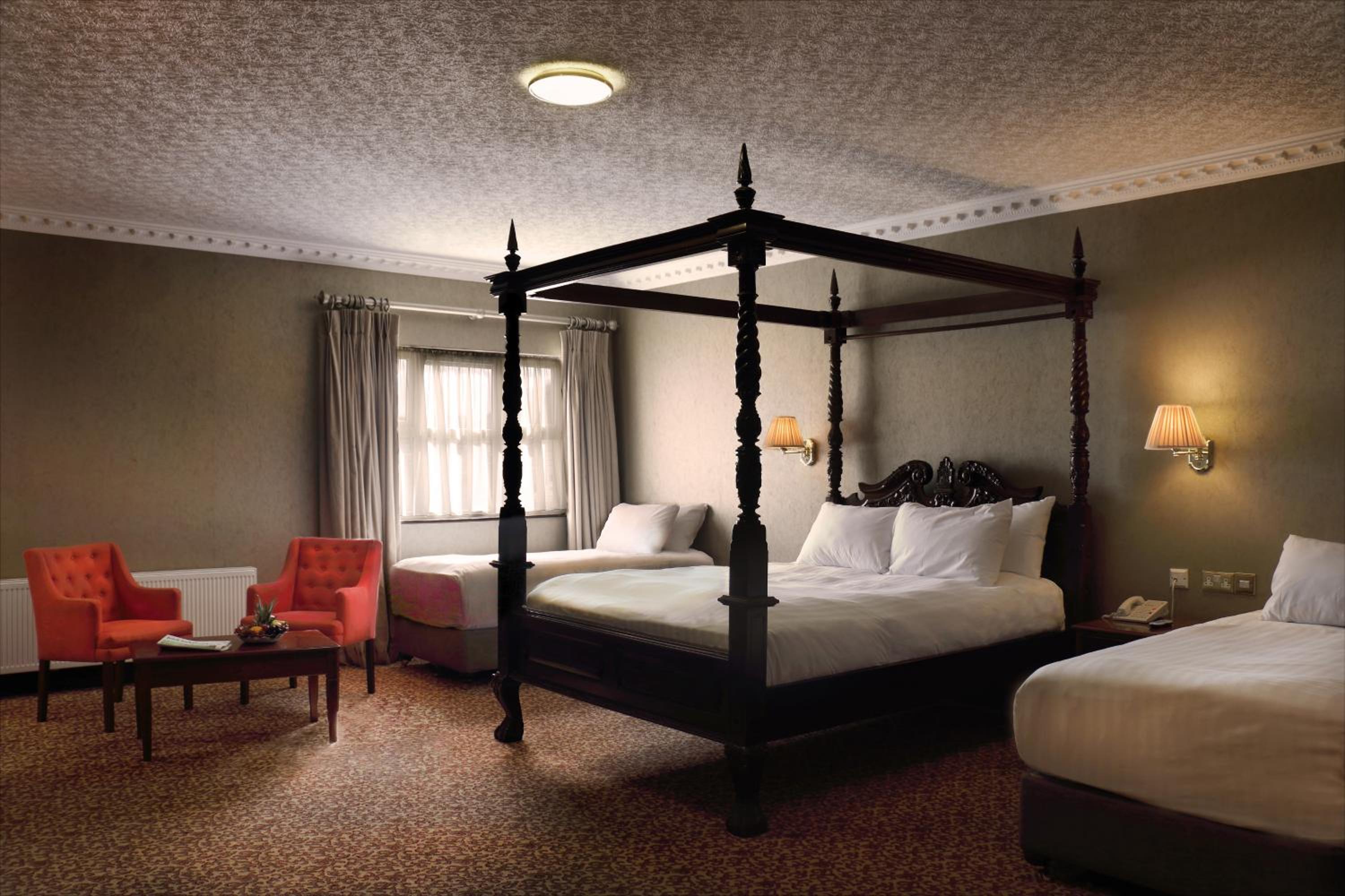 Double Room - Photo 6