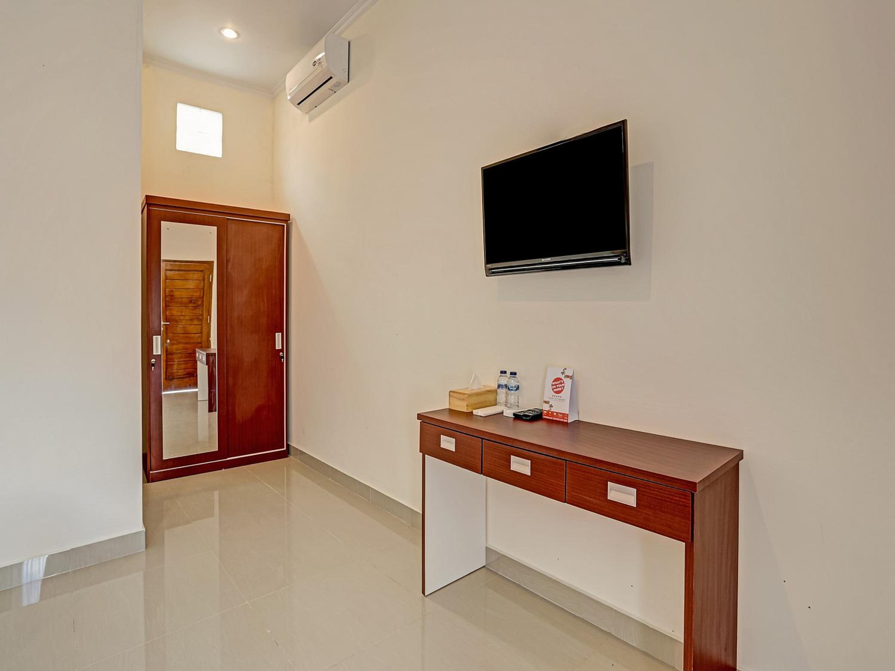 Deluxe Double Room - Photo 10
