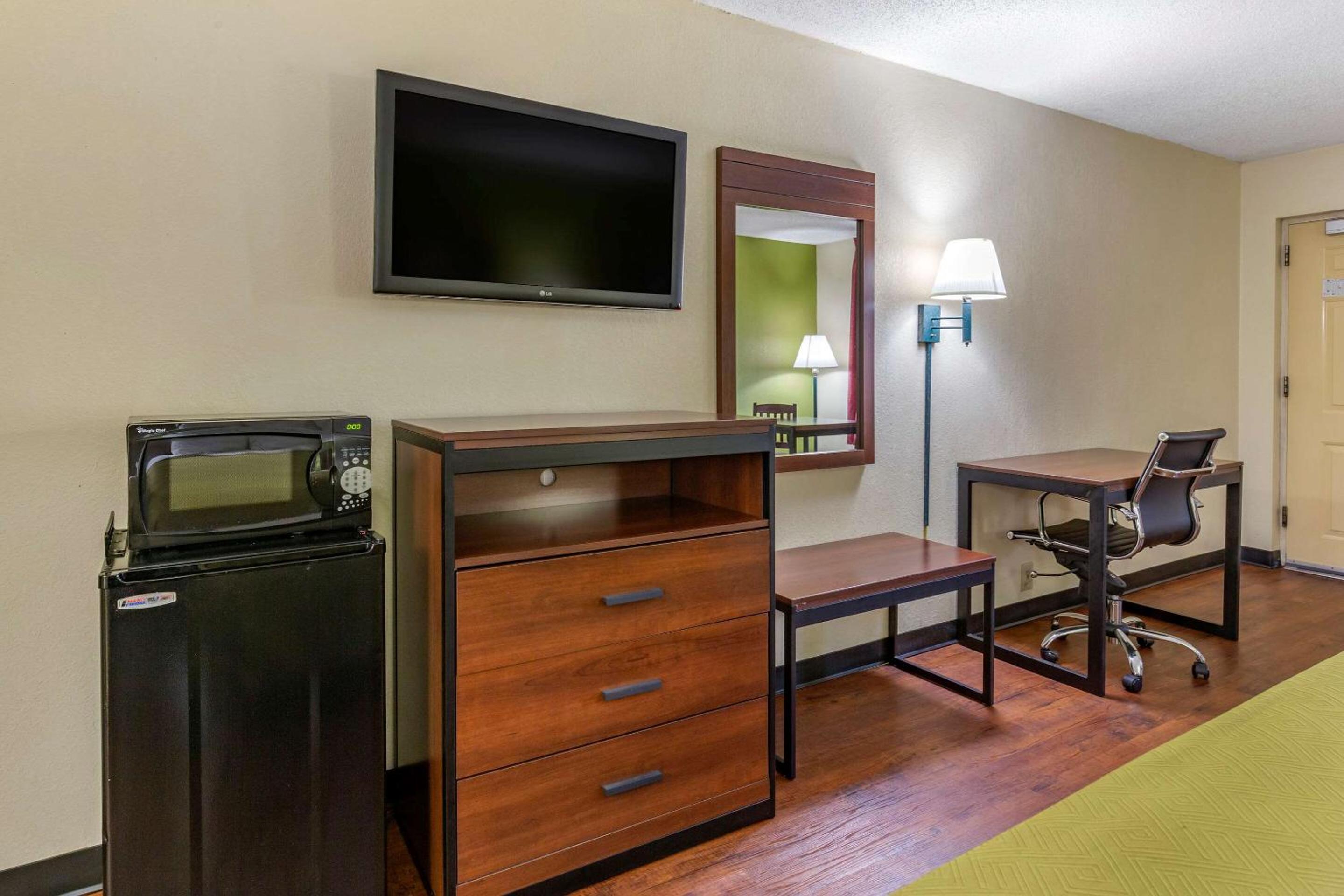 Standard King Room - Non-Smoking  photo 1