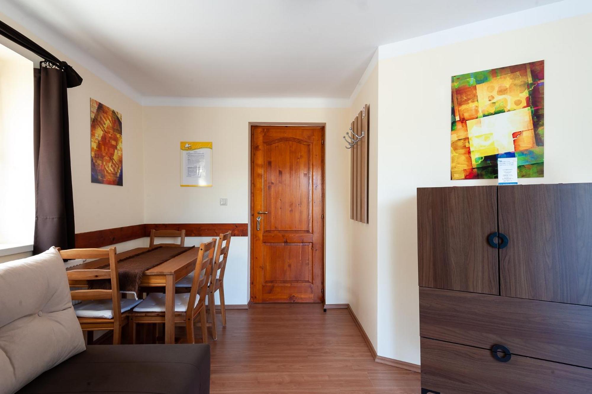 Family Room with Balcony photo 1