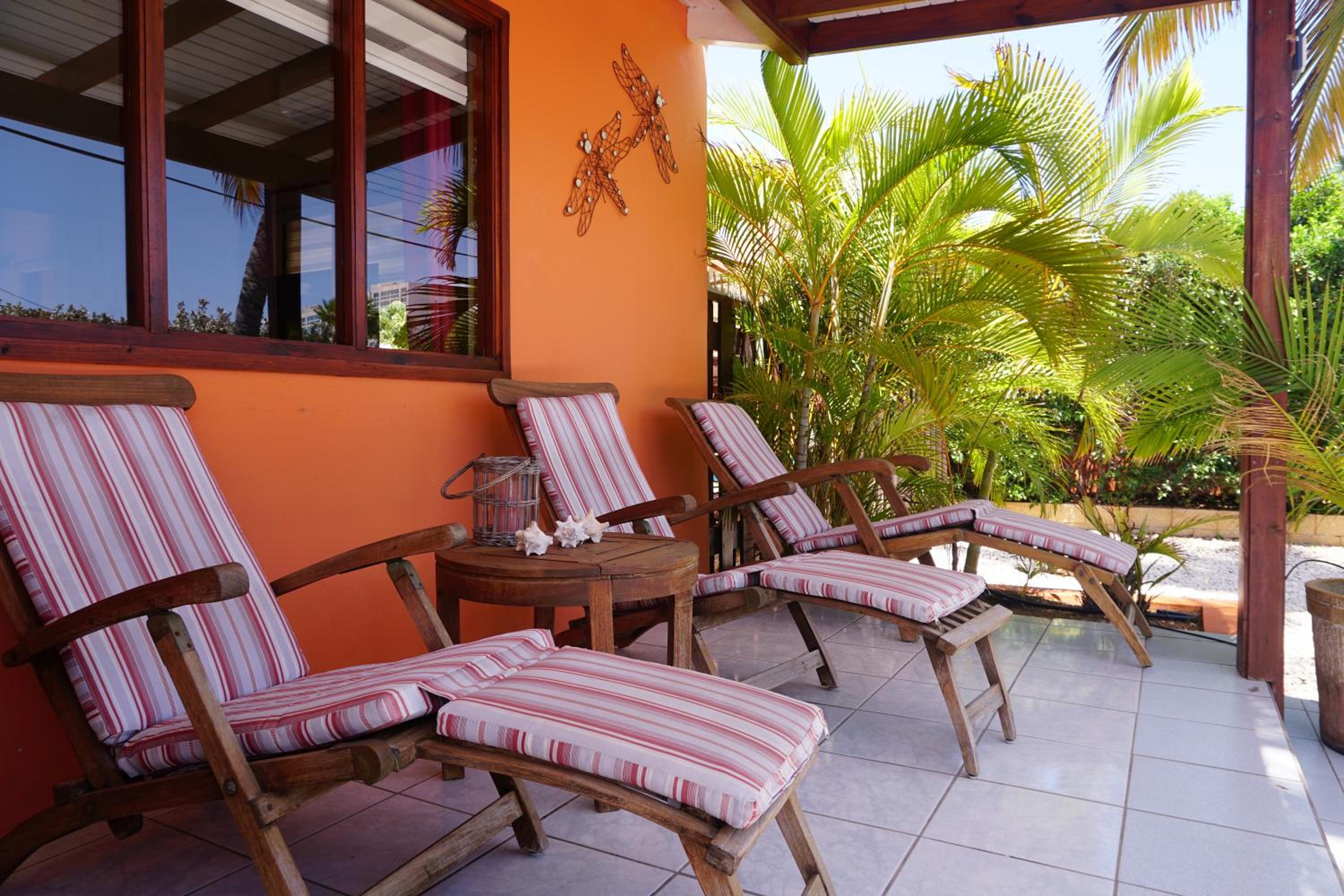 Bungalow photo 1