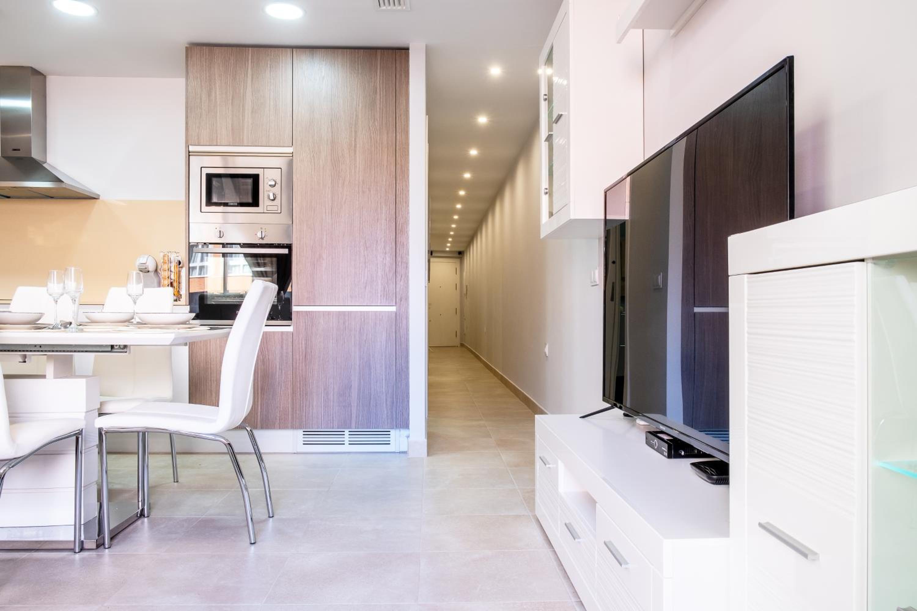 Three-Bedroom Apartment - Photo 15
