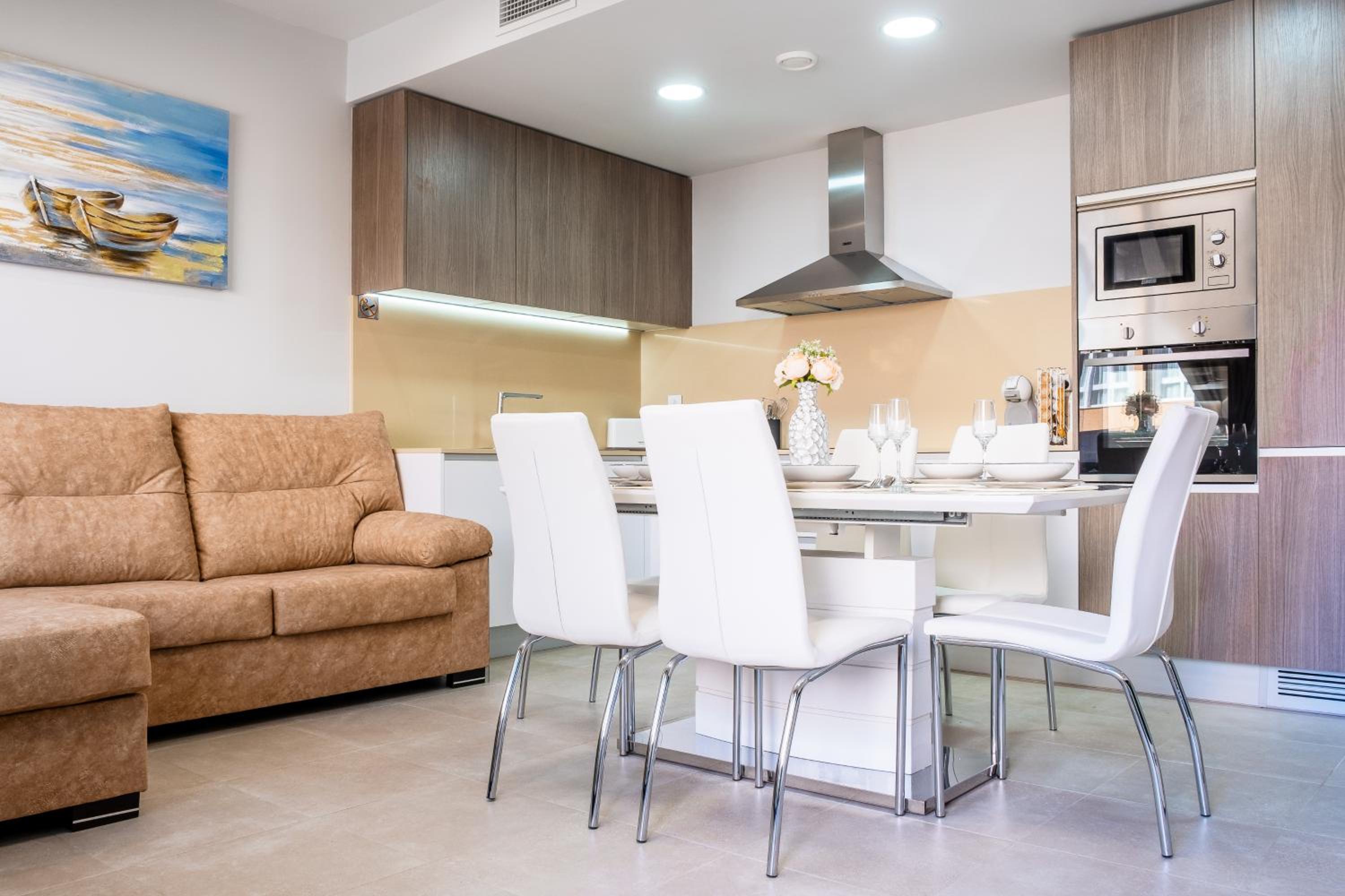 Three-Bedroom Apartment - Photo 11