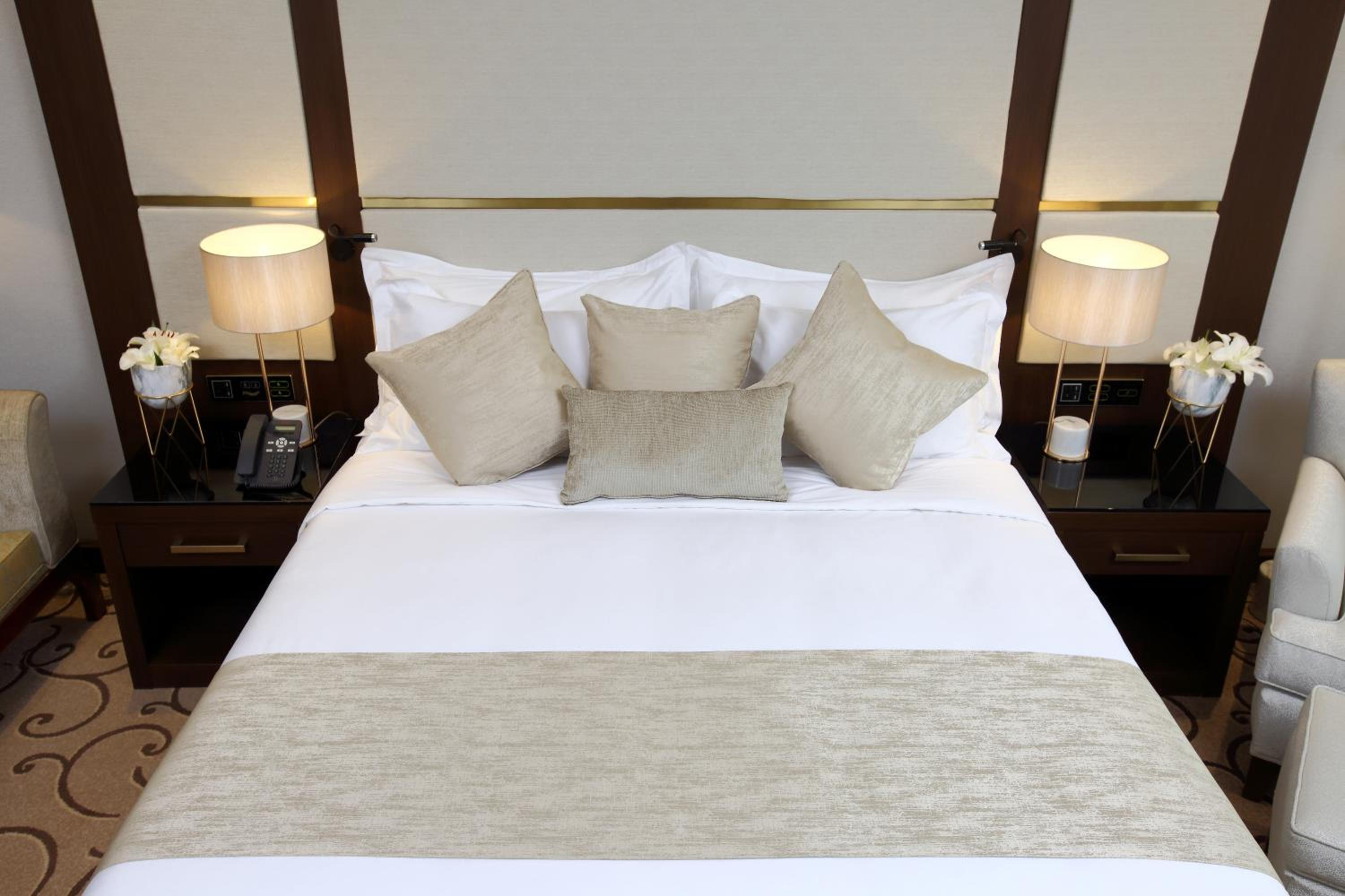 Standard Double Room - Photo 9