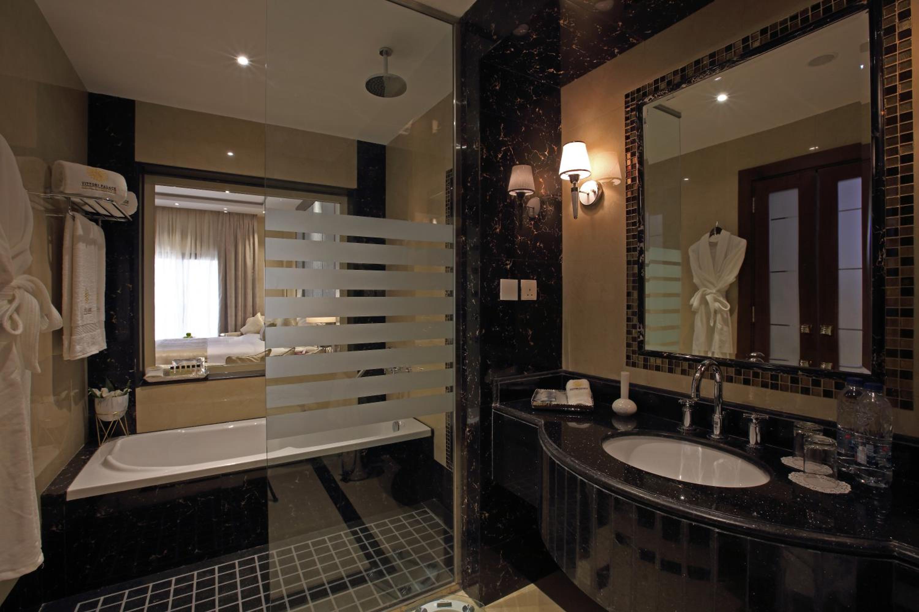 Standard Double Room - Photo 1