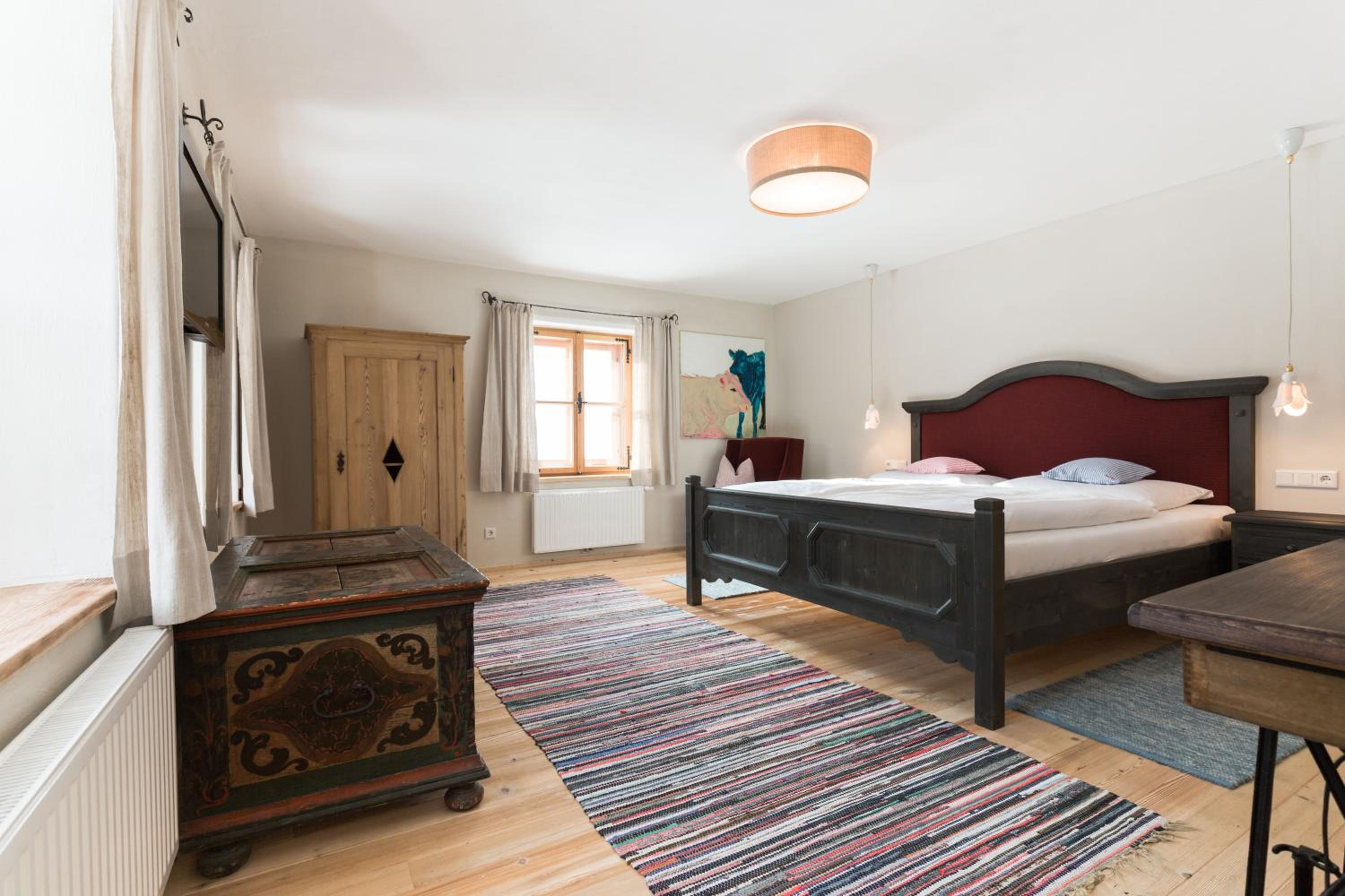 Large Double Room photo 1