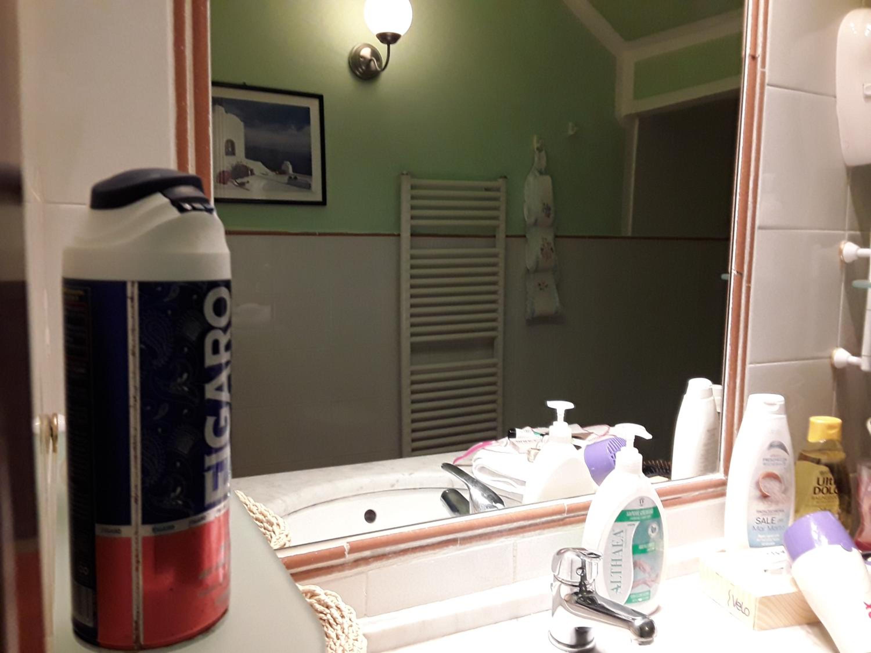 Double Room with Private Bathroom photo 3