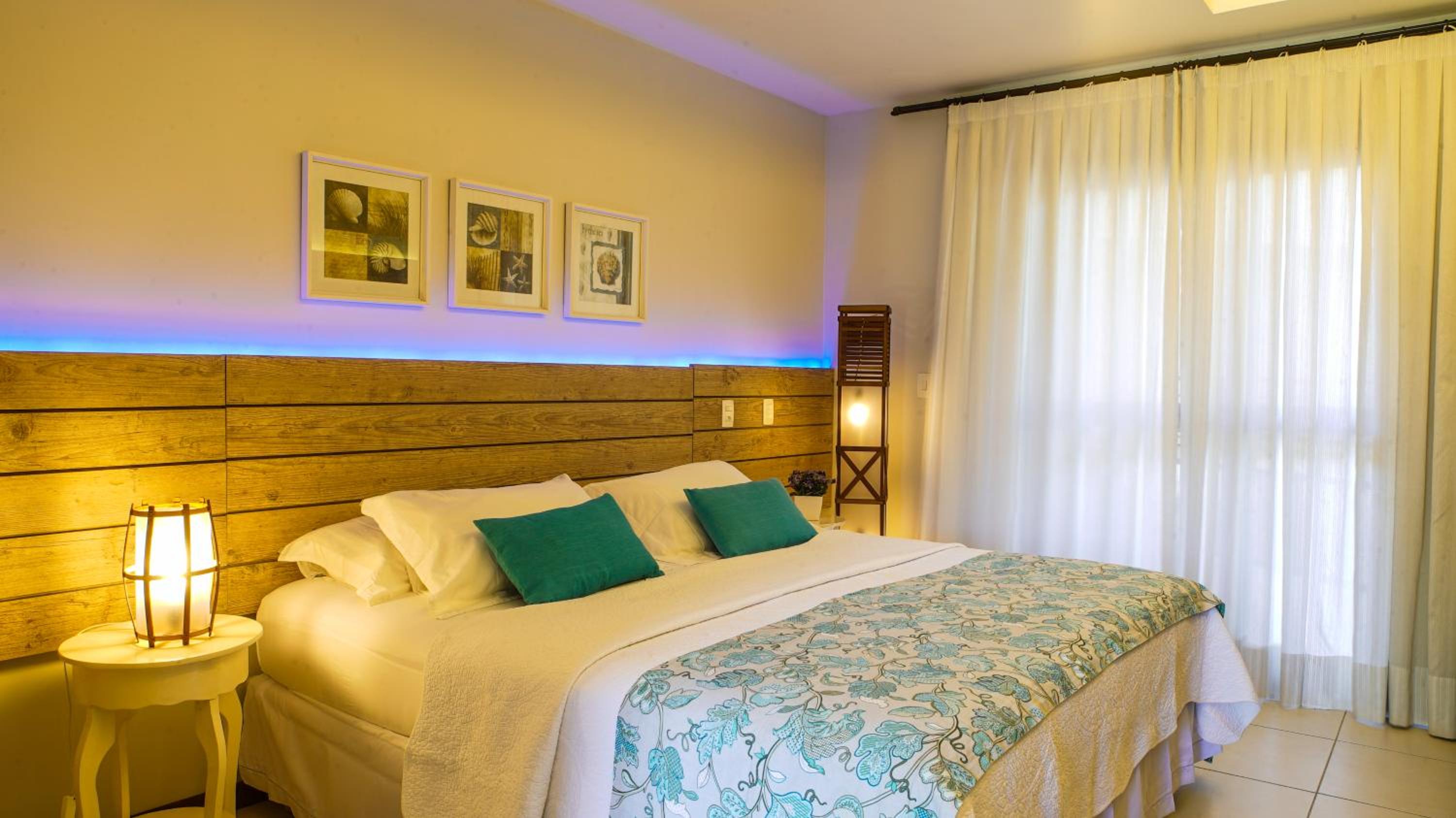 Deluxe Double Room with Balcony photo 1