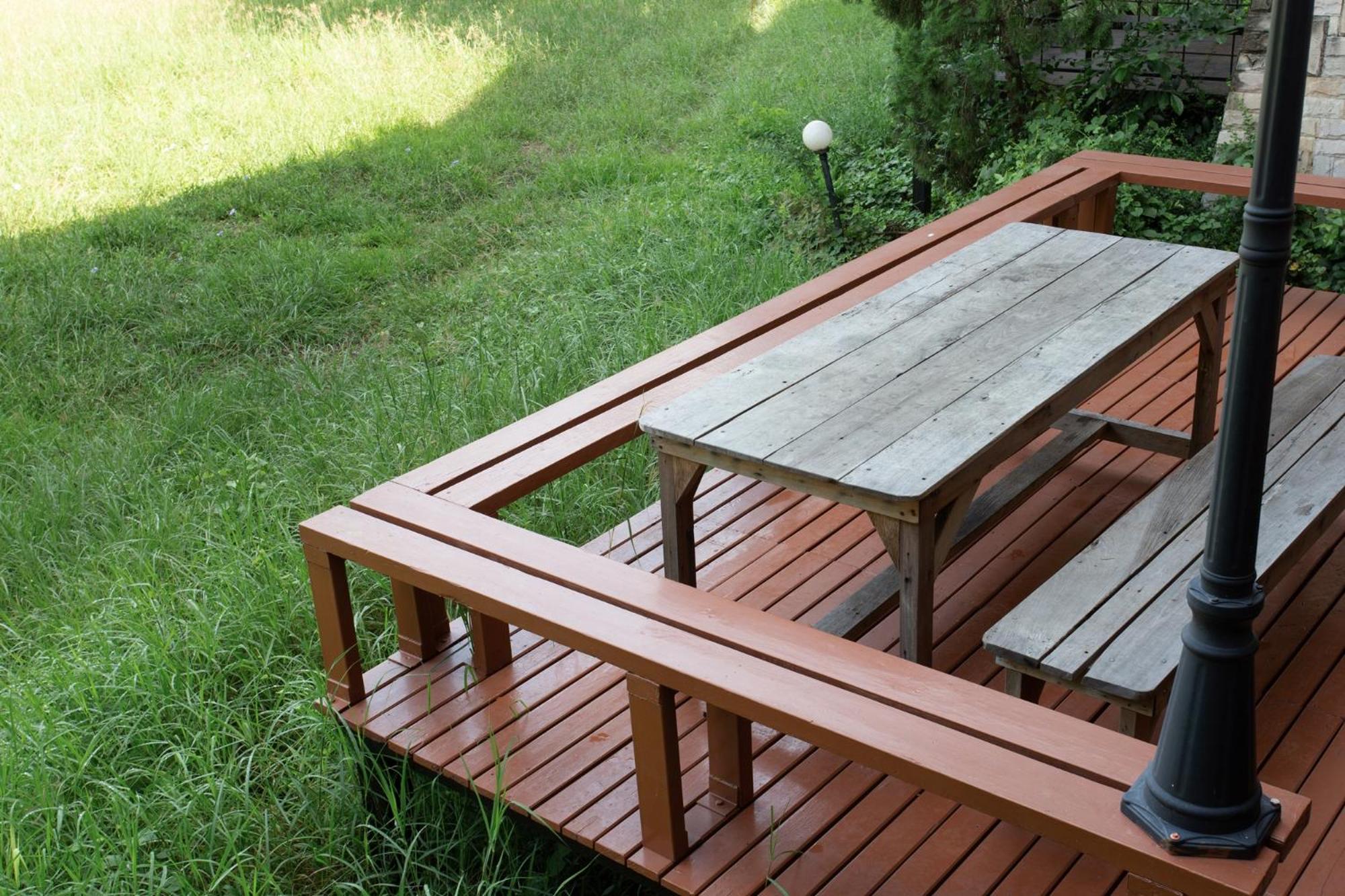 Apartment with Terrace - Photo 9