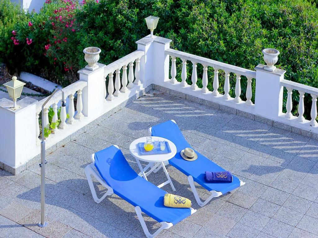 Villa photo 2