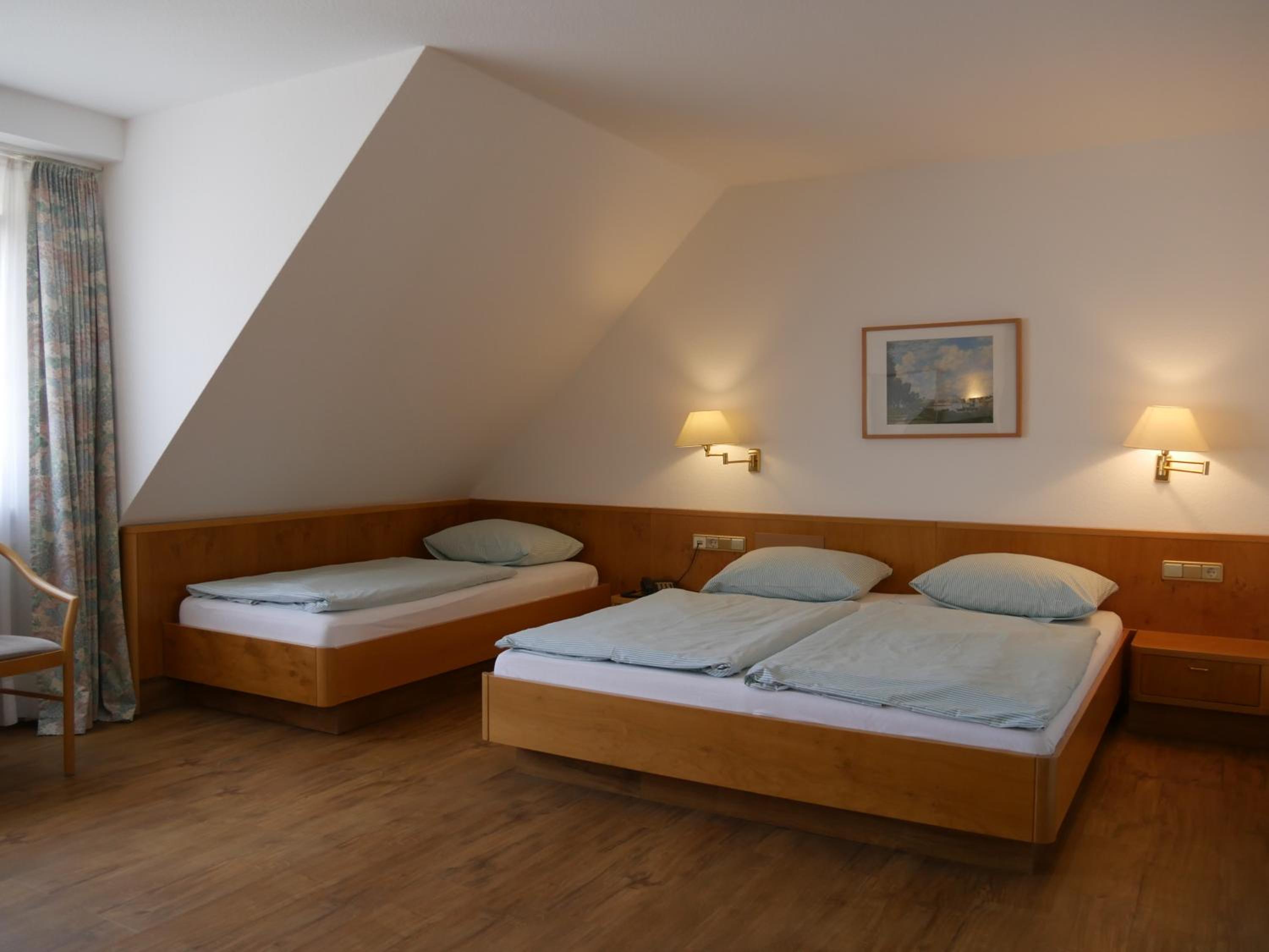Triple Room with Bathroom photo 3