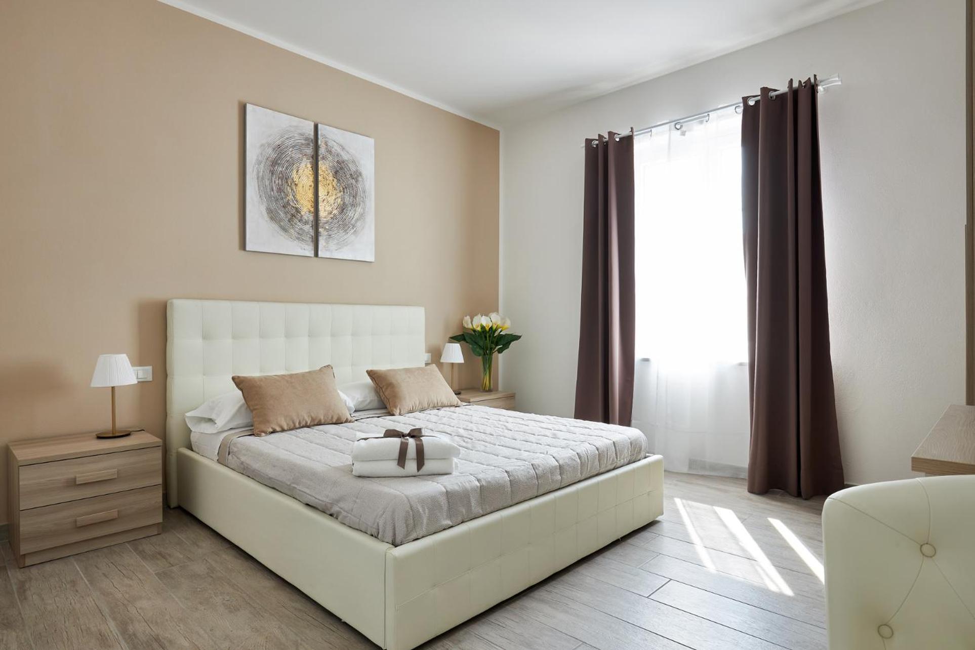 Double Room with Private Bathroom - Photo 1