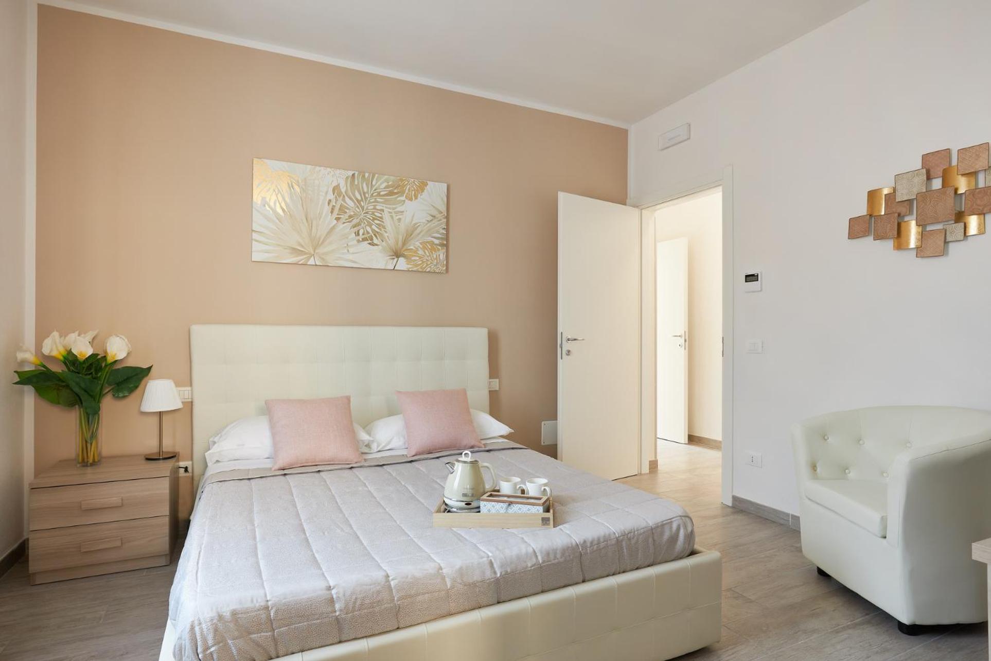 Double Room with Private Bathroom - Photo 5