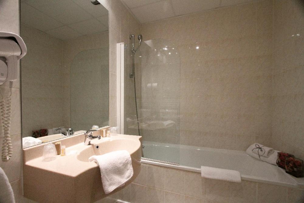 Double Room - Photo 3