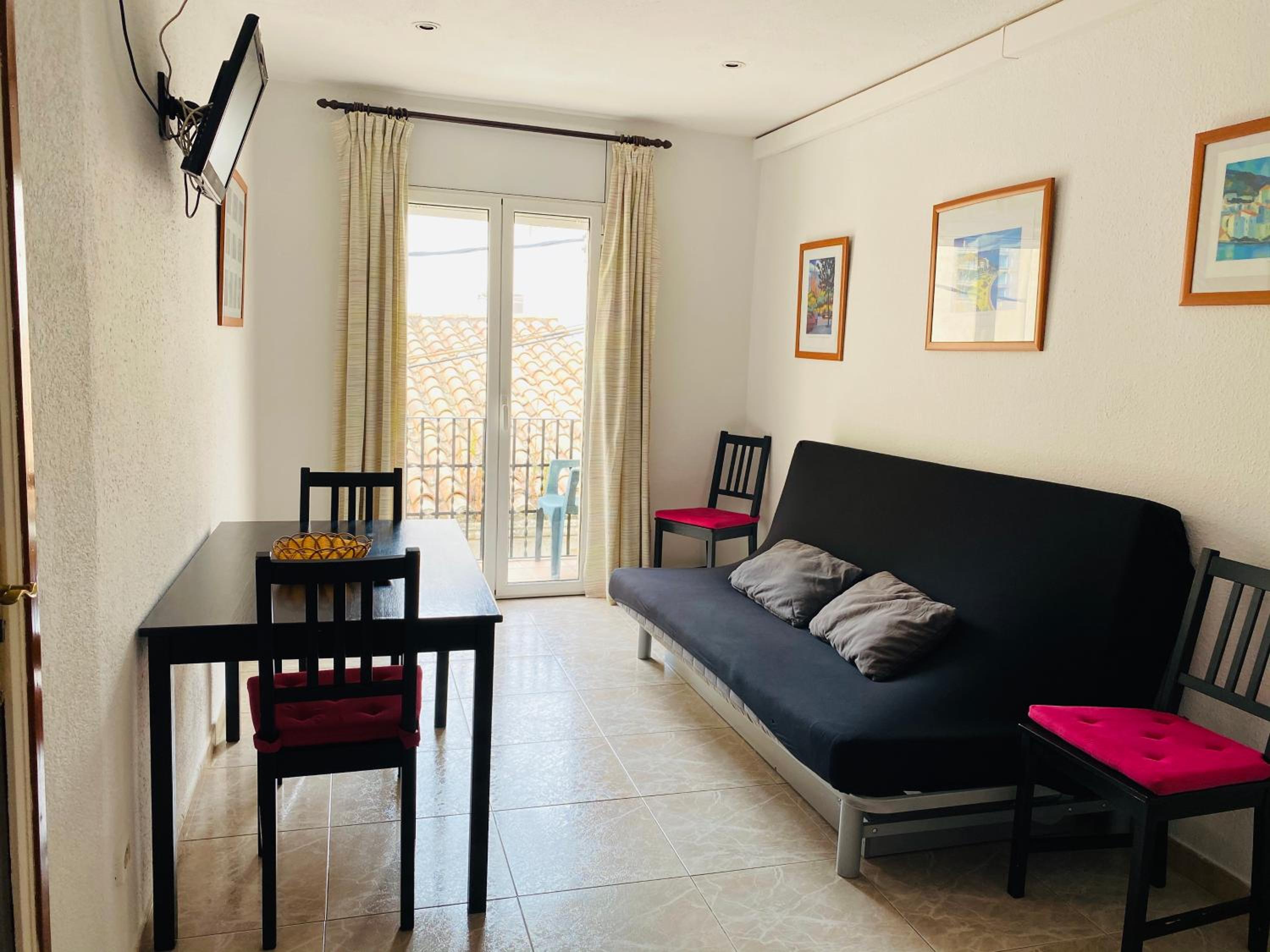 Apartamento de una habitación con balcón (2-3 adultos)