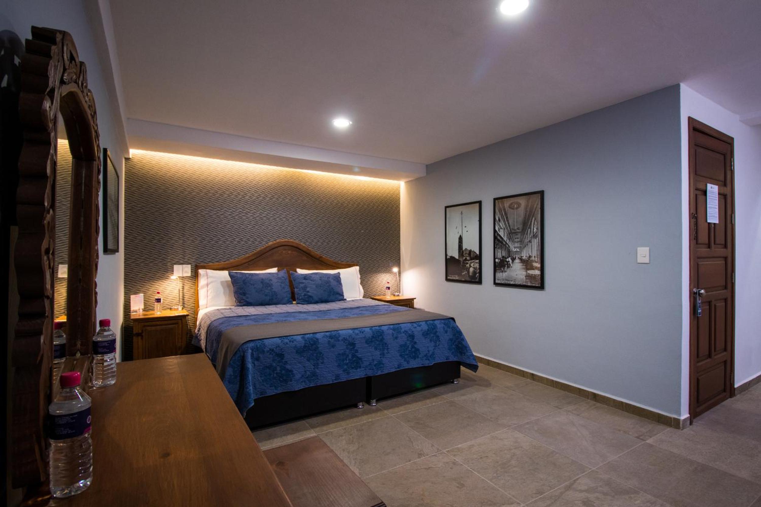 Deluxe Suite - Photo 6