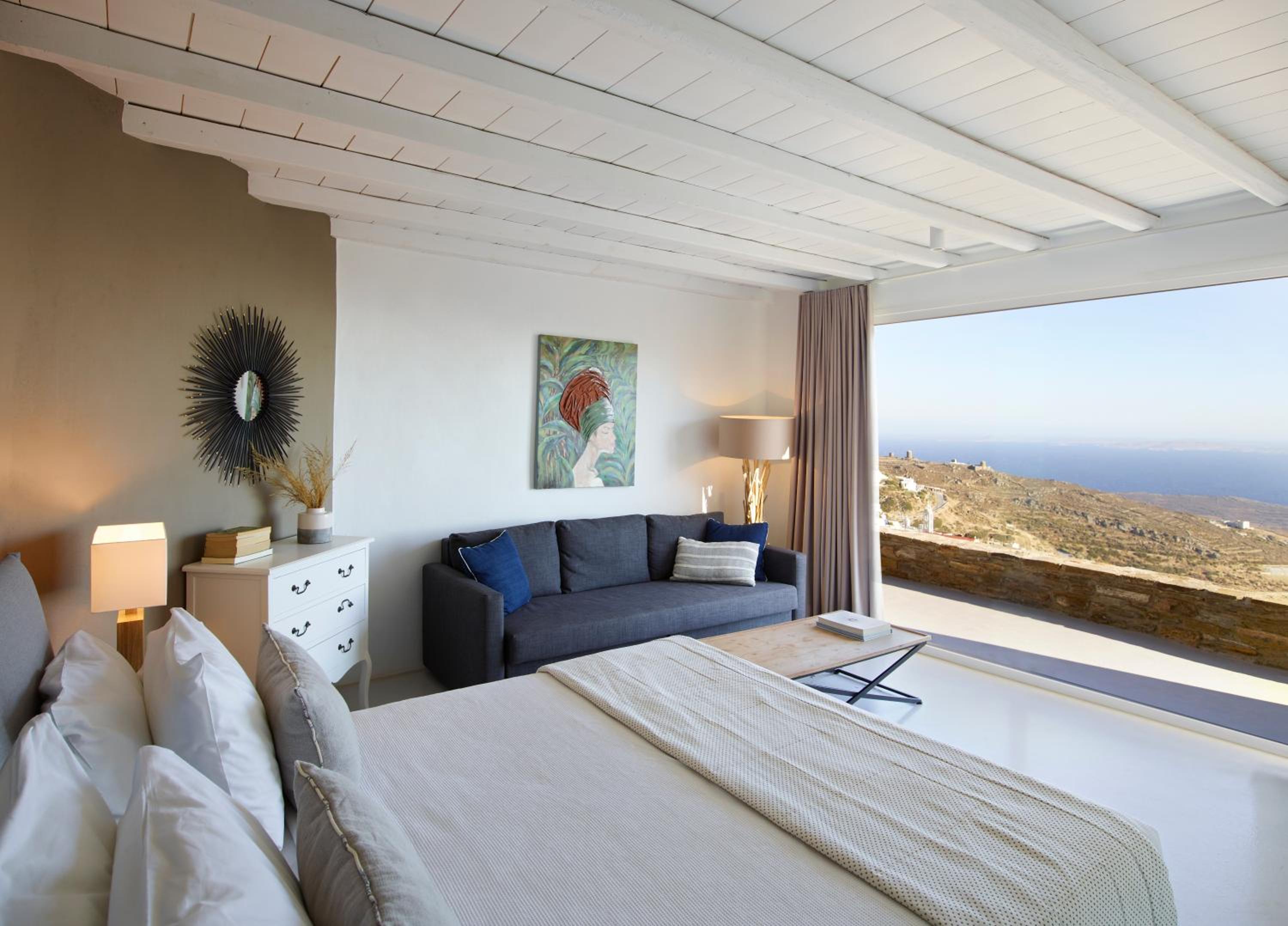 Honeymoon Suite with Mini Jetted Pool Sea View