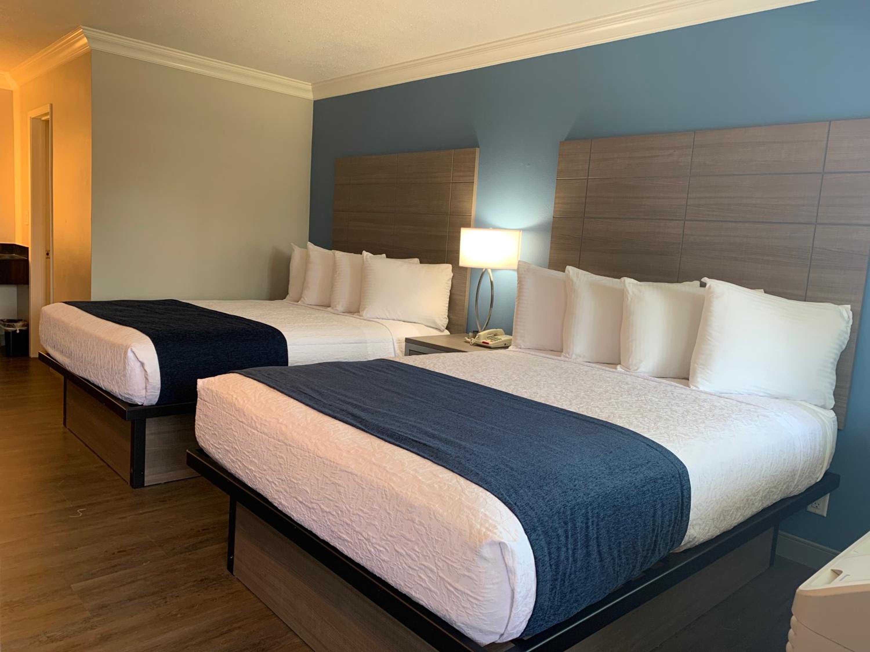 Double Room - Photo 10