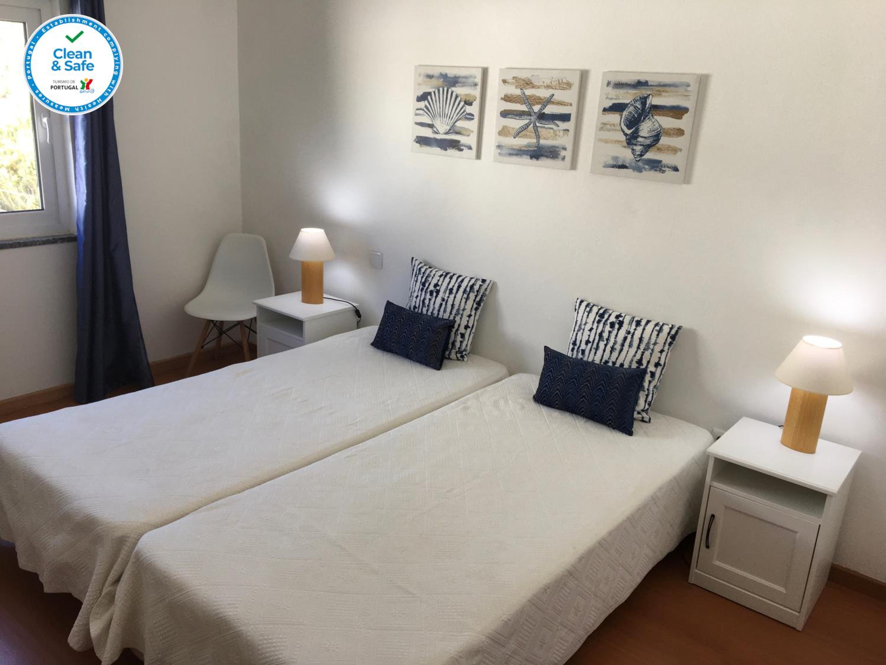 Standard Double or Twin Room photo 3
