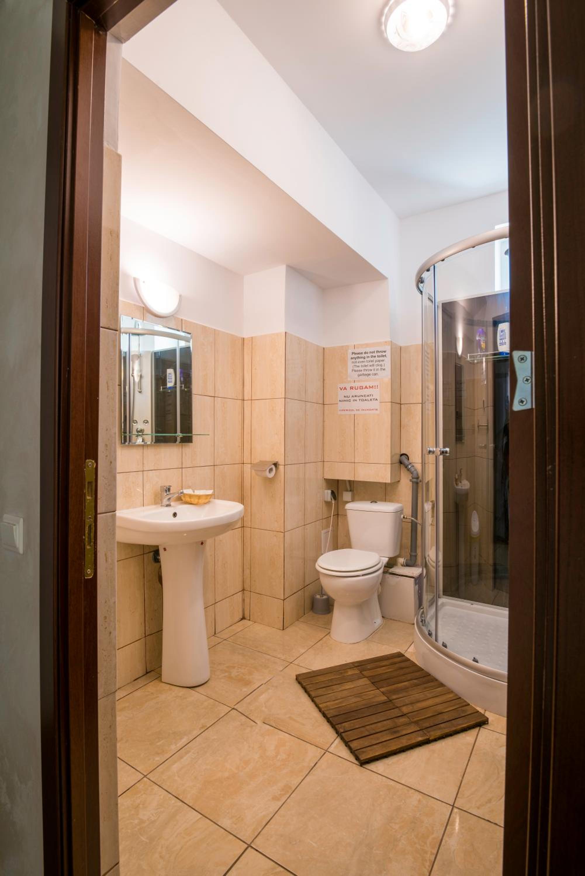 Double or Twin Room - Photo 50