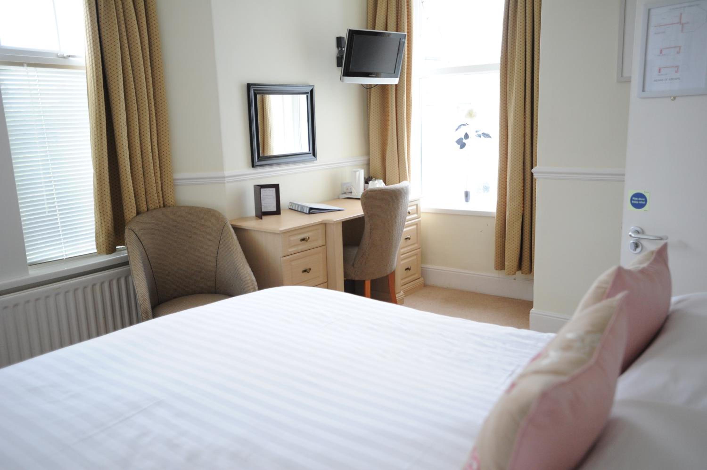 Deluxe Double Room with Sea View - Photo 14
