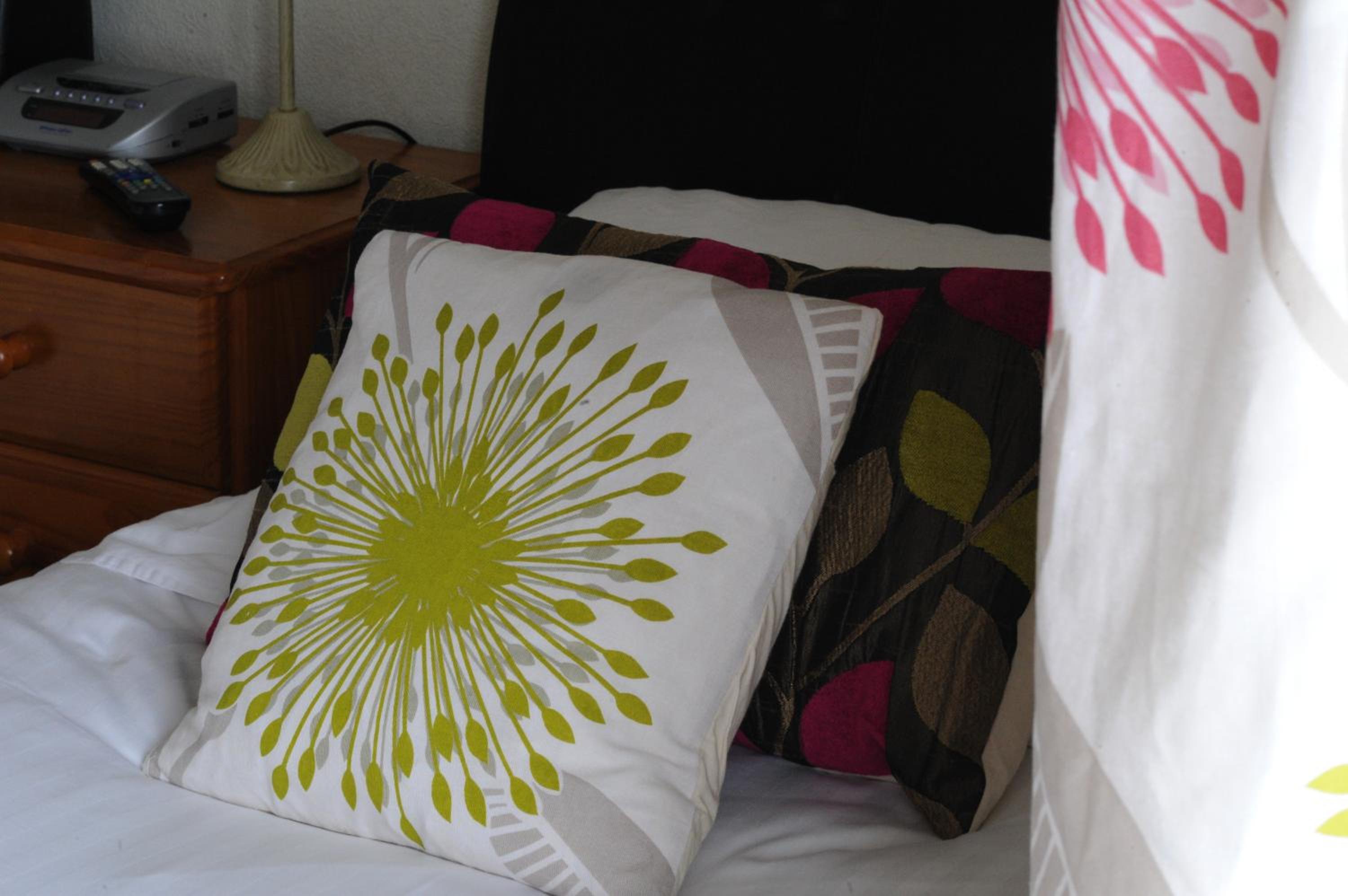 Deluxe Twin Room - Photo 2