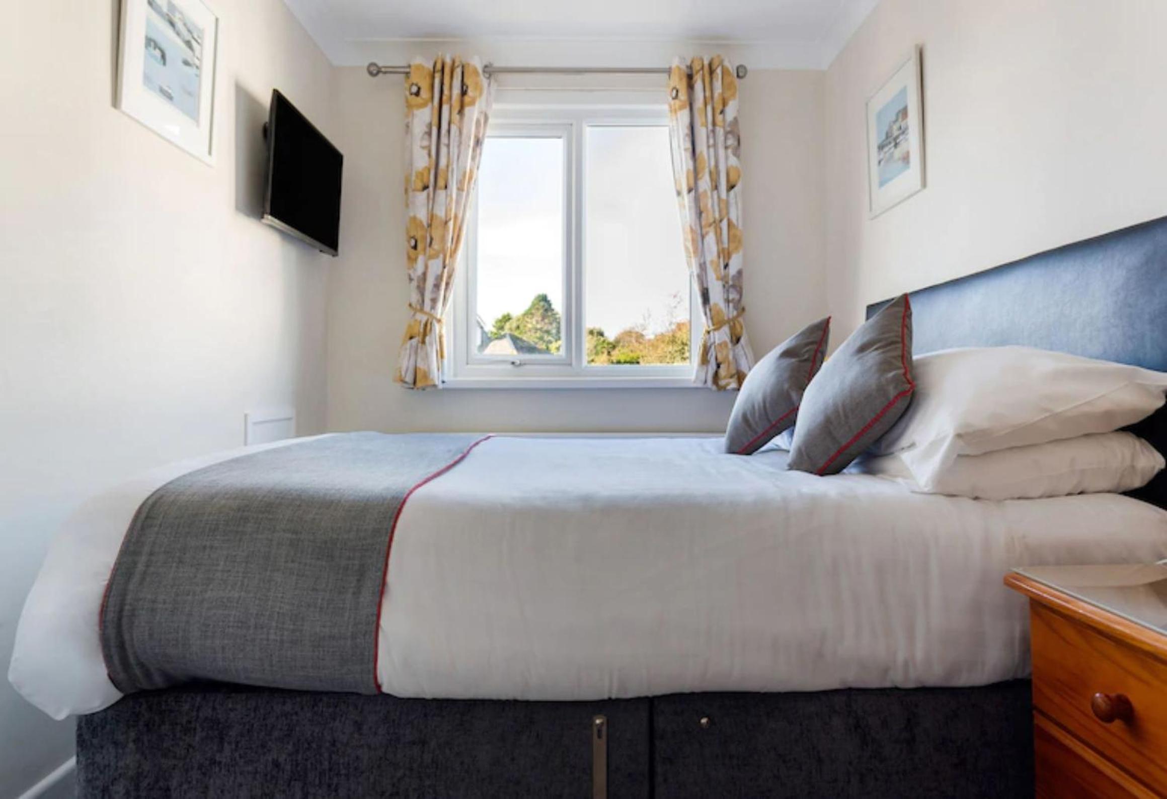 Standard Double Room - Photo 4