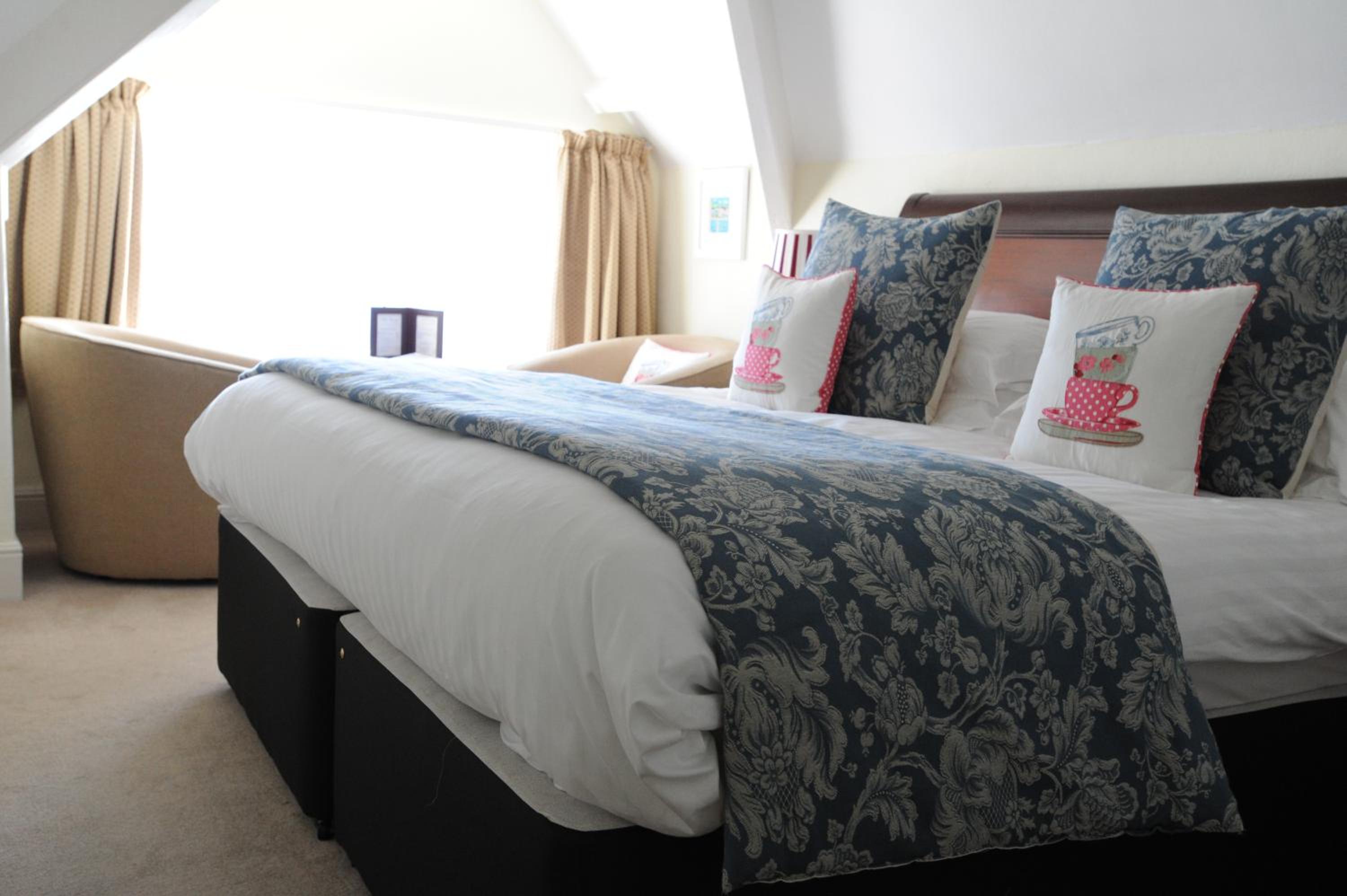 Deluxe Double Room with Sea View - Photo 18