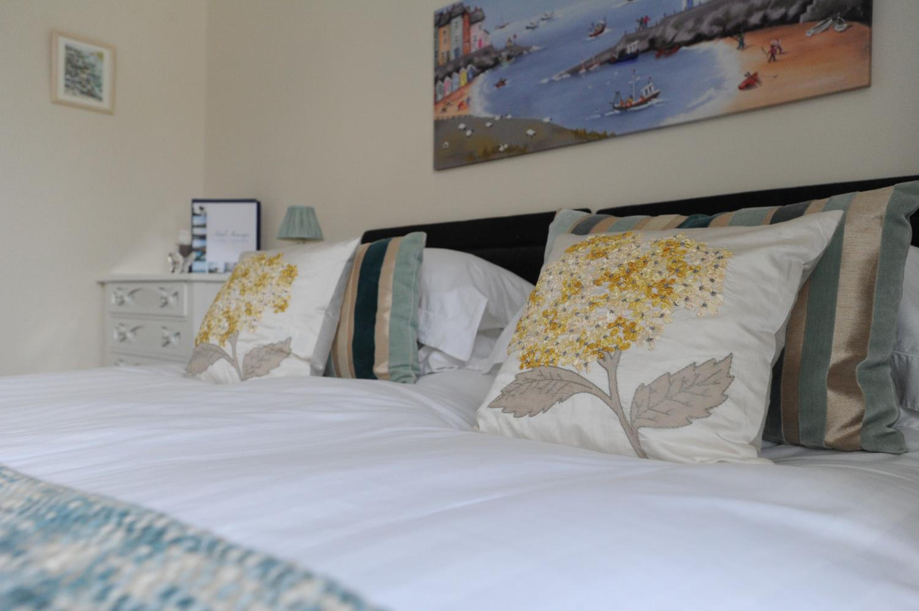 Deluxe Double Room - Photo 12