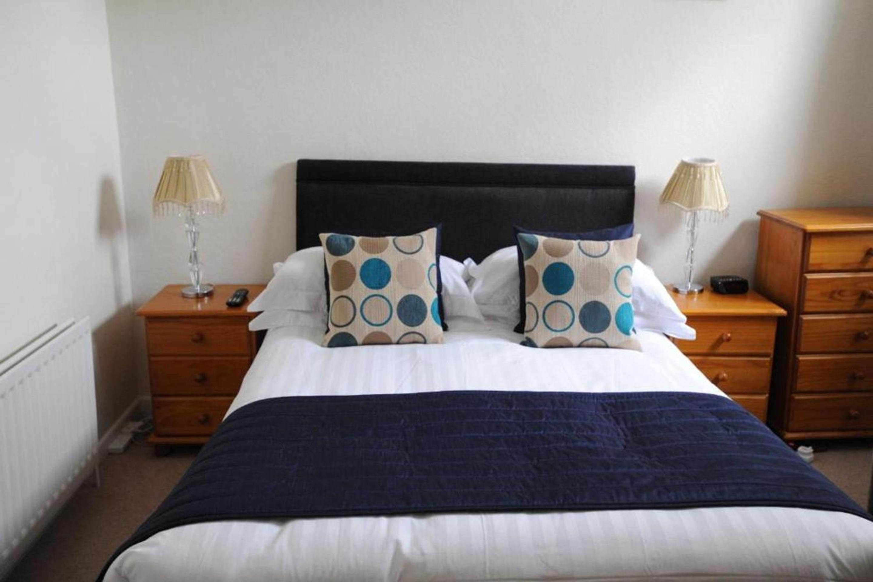 Standard Double Room - Photo 8