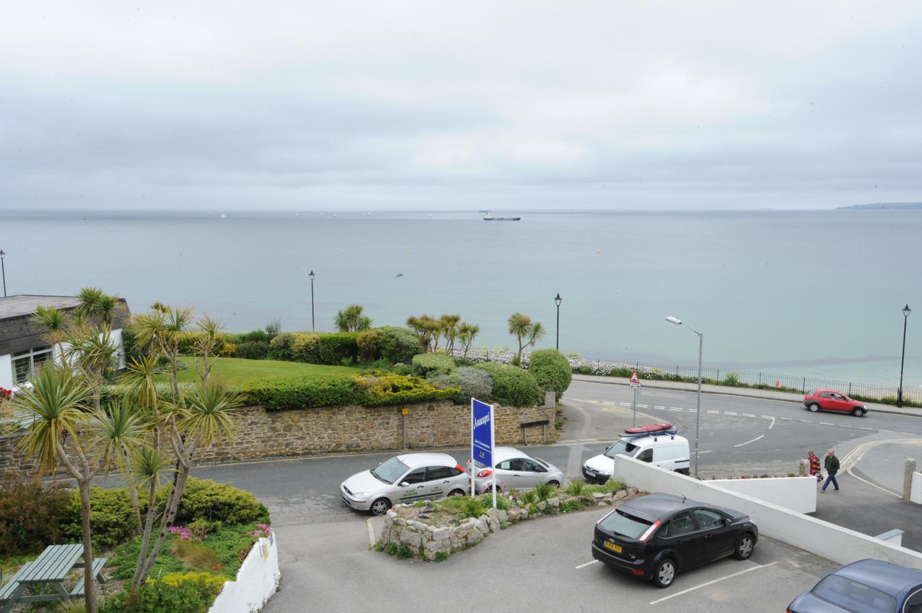 Deluxe Double Room with Sea View - Photo 23