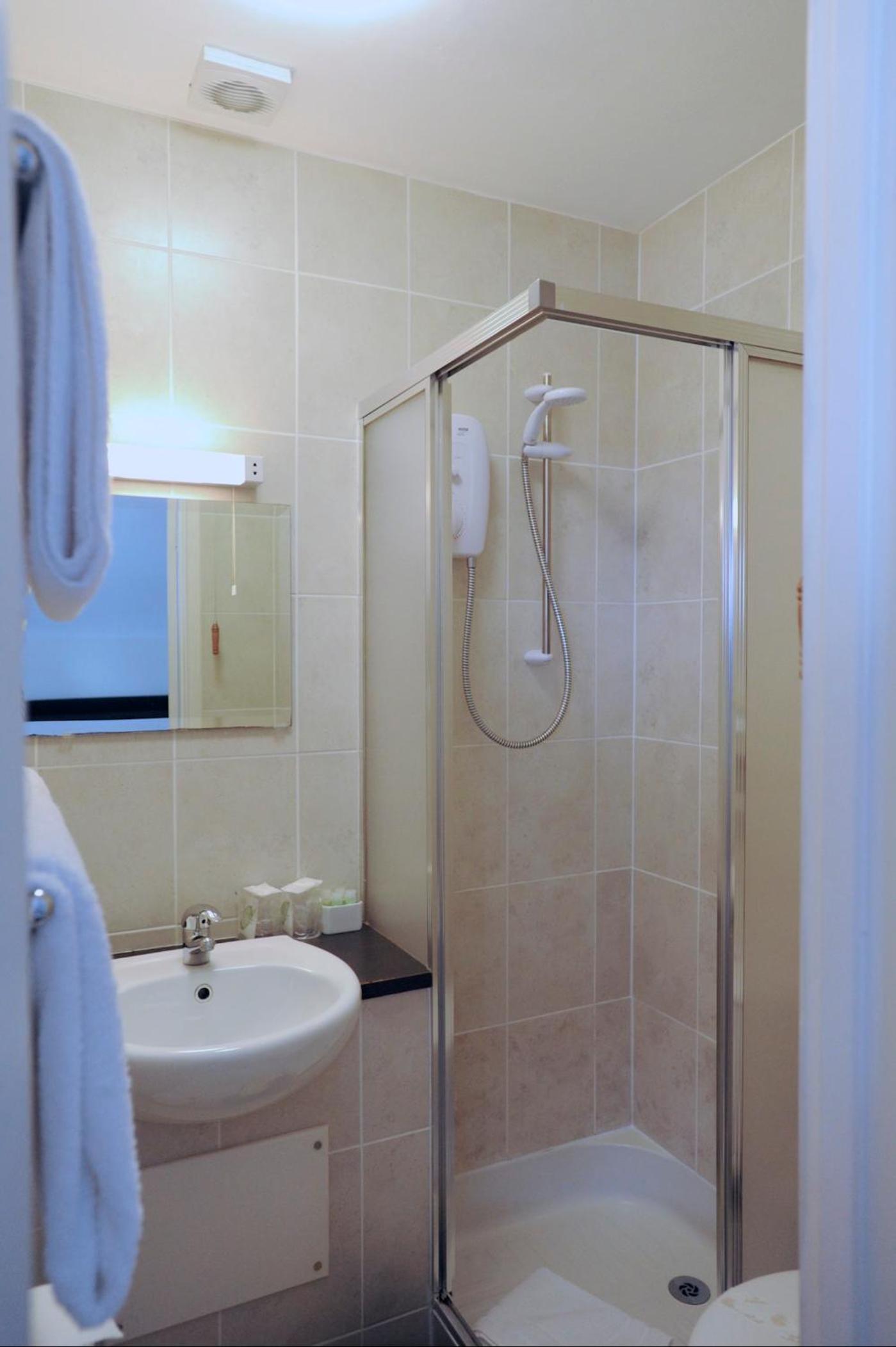 Deluxe Double Room with Sea View - Photo 26