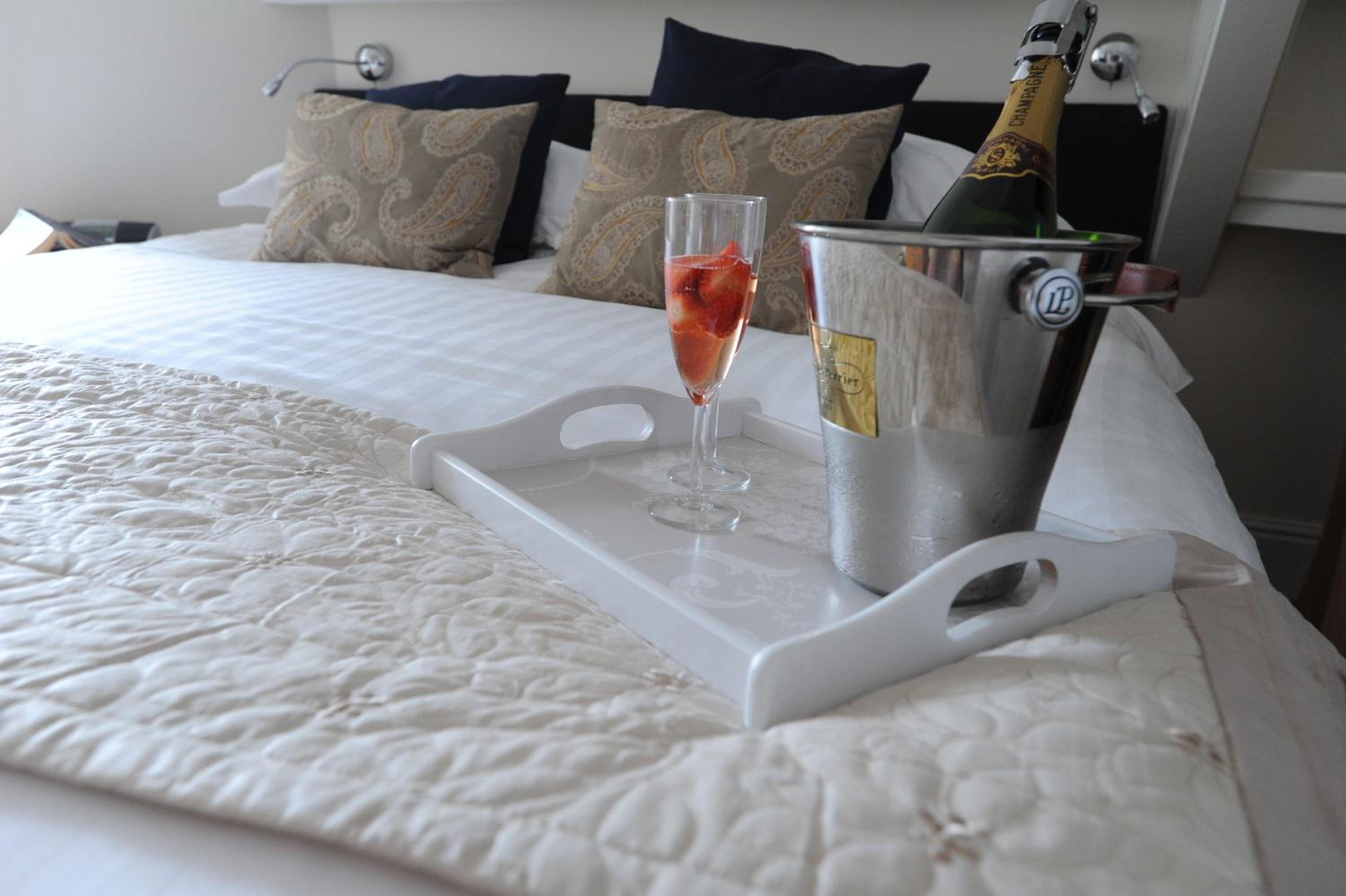 Deluxe Double Room with Sea View - Photo 28