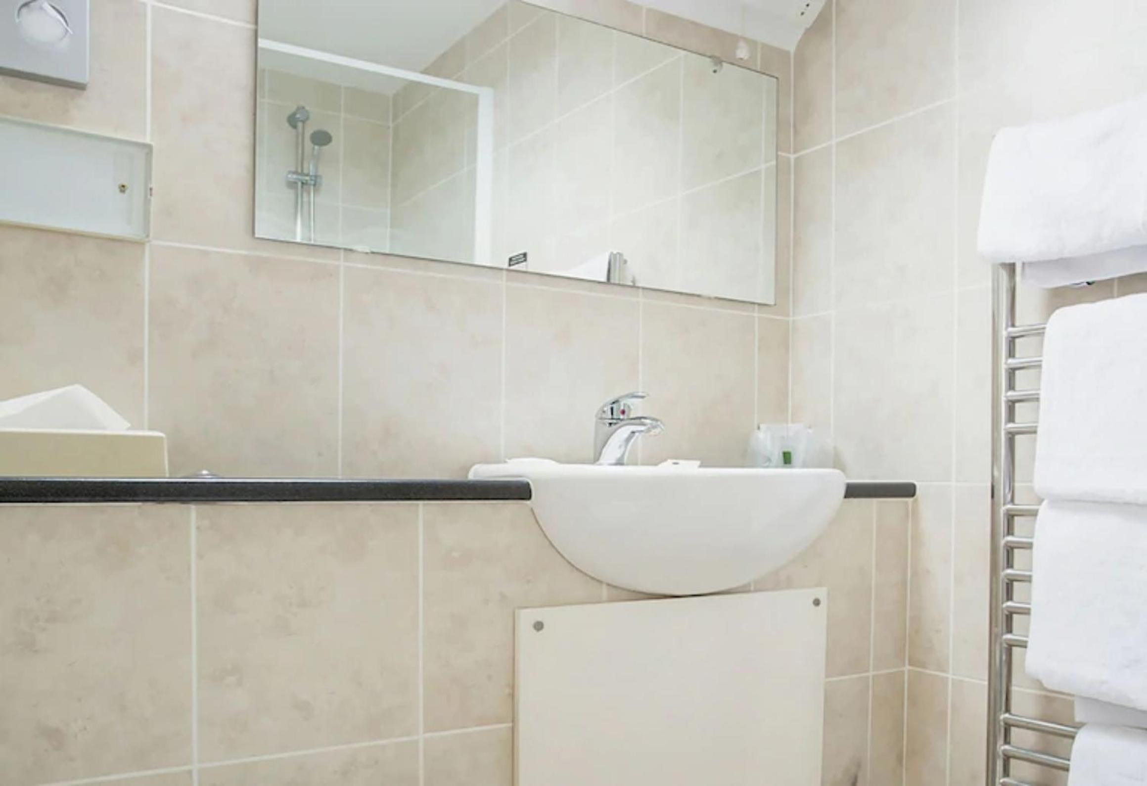Deluxe Double Room with Sea View - Photo 32
