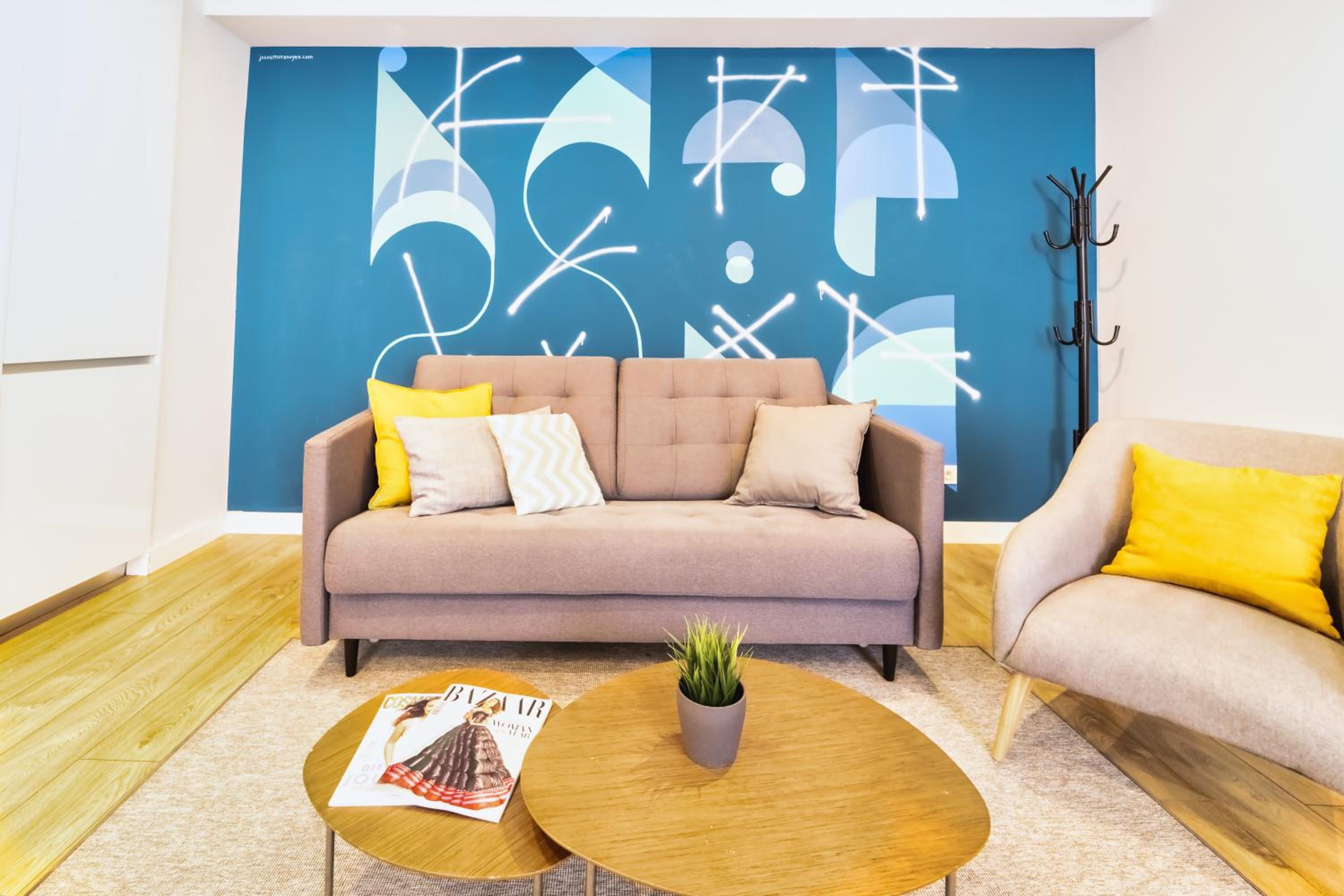 One-Bedroom Apartment - Photo 9