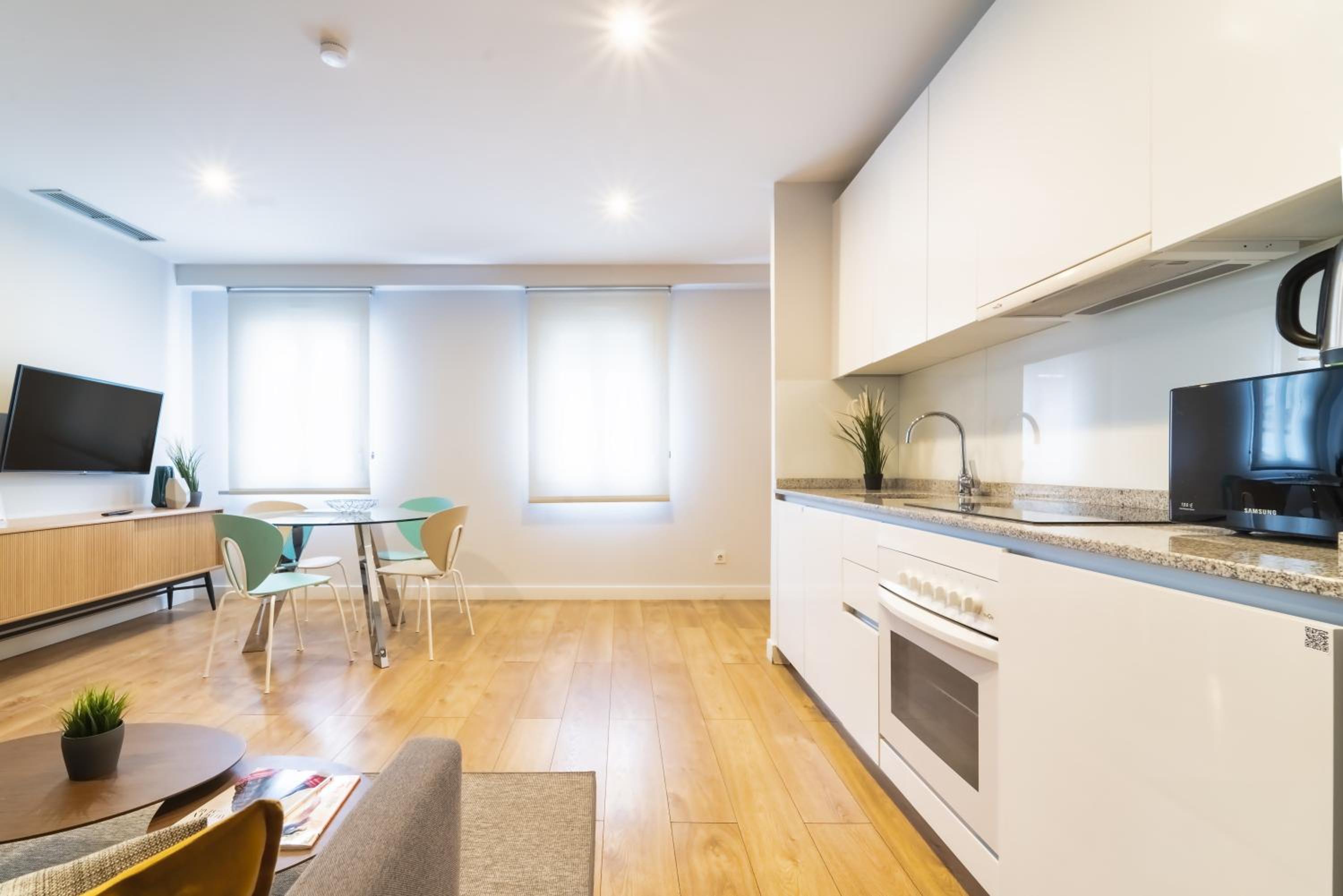 One-Bedroom Apartment - Photo 25