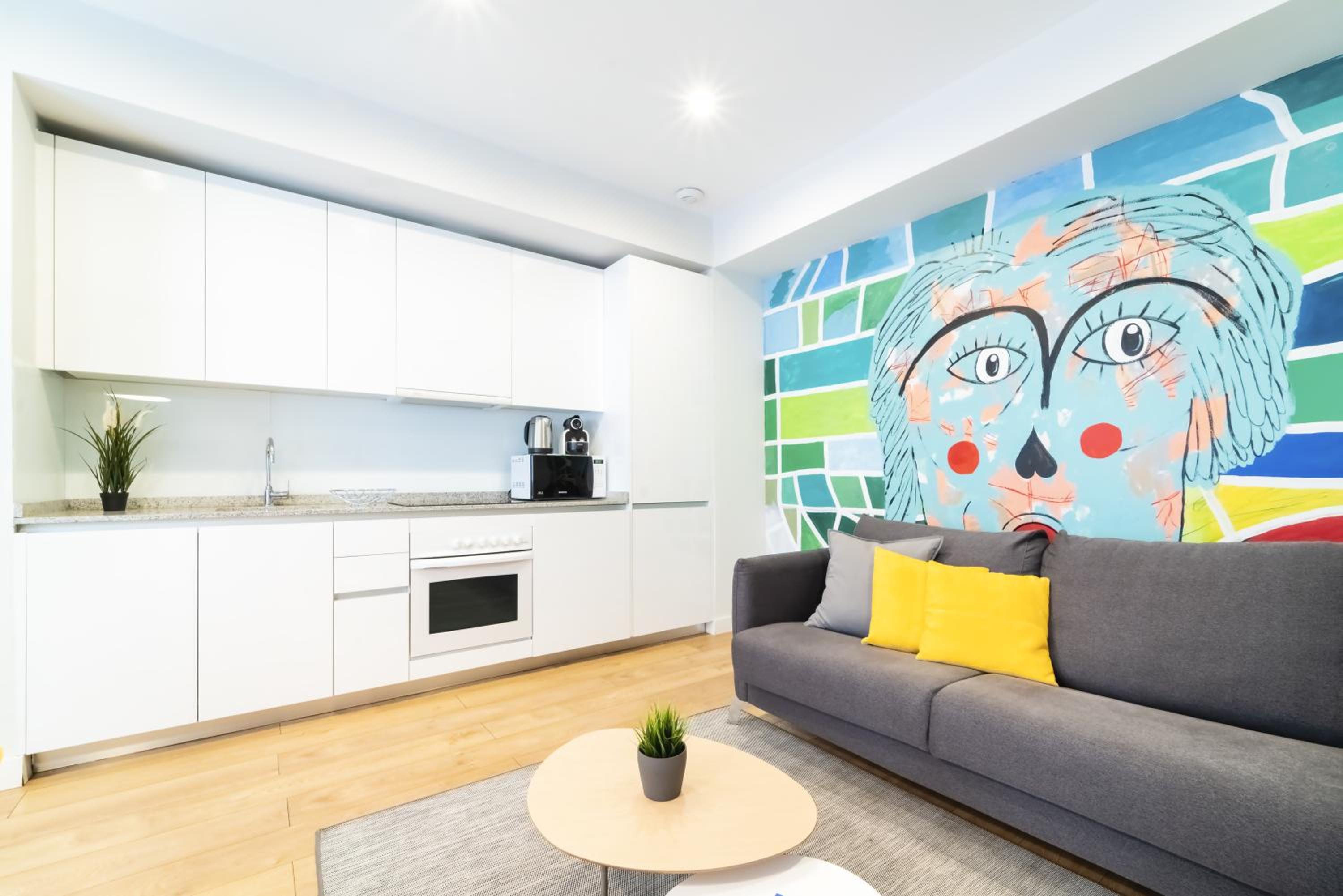 One-Bedroom Apartment - Photo 16