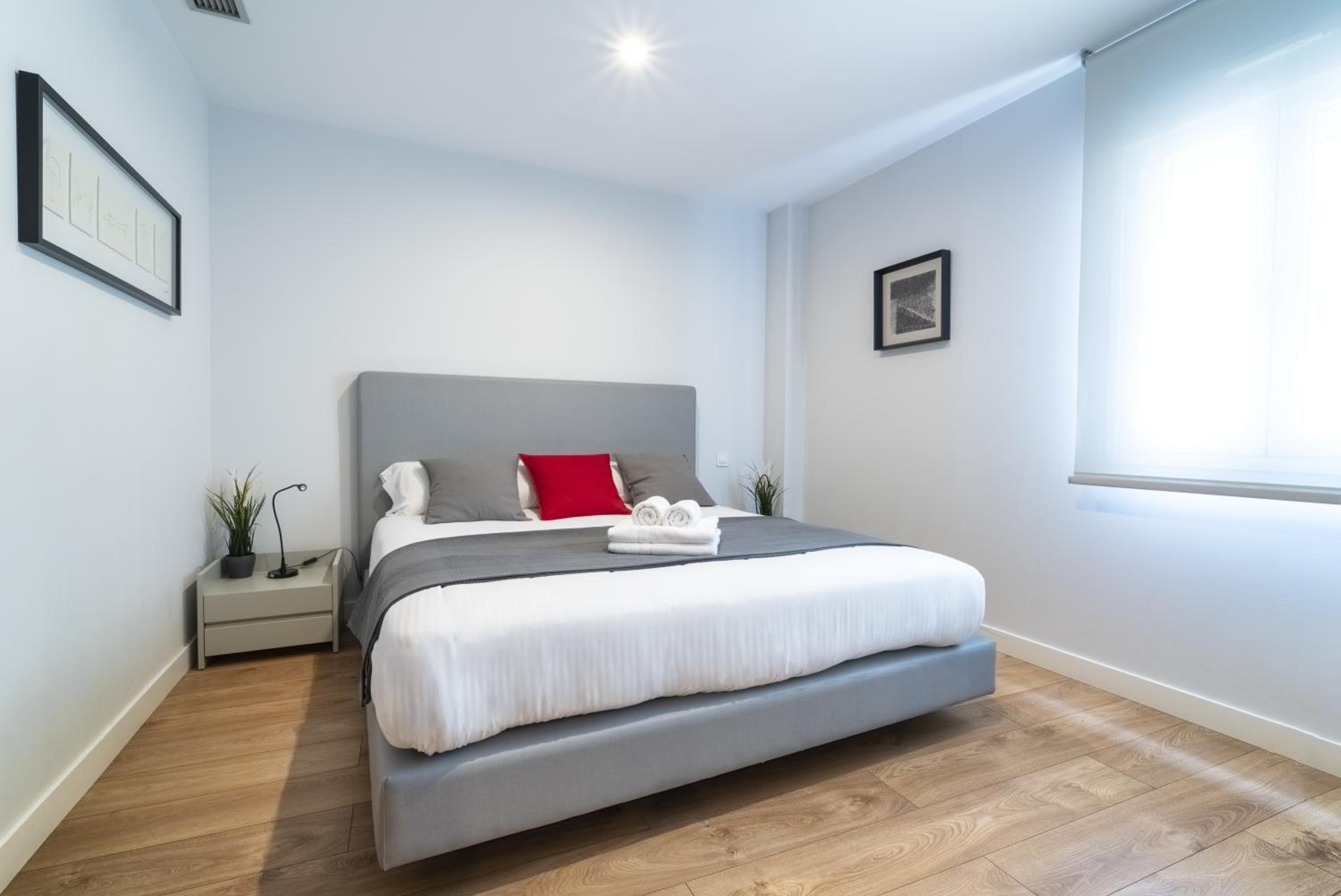 One-Bedroom Apartment - Photo 21