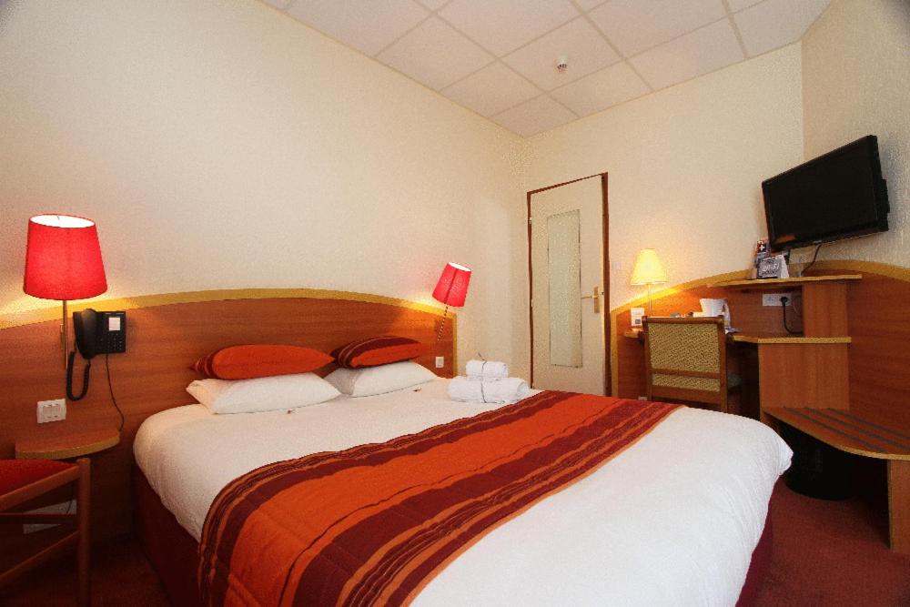 Double Room - Photo 2
