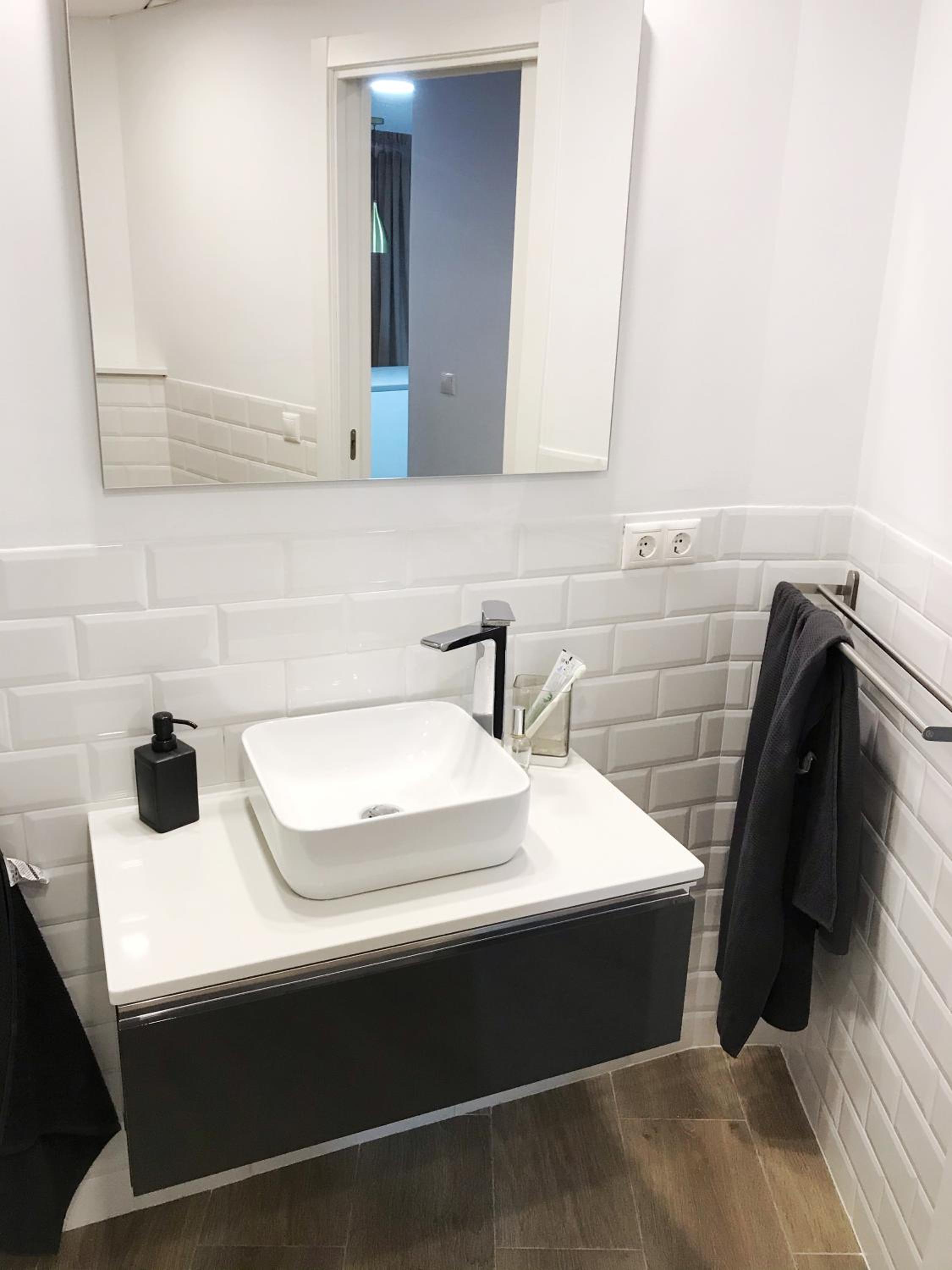 Two-Bedroom Apartment - Photo 16