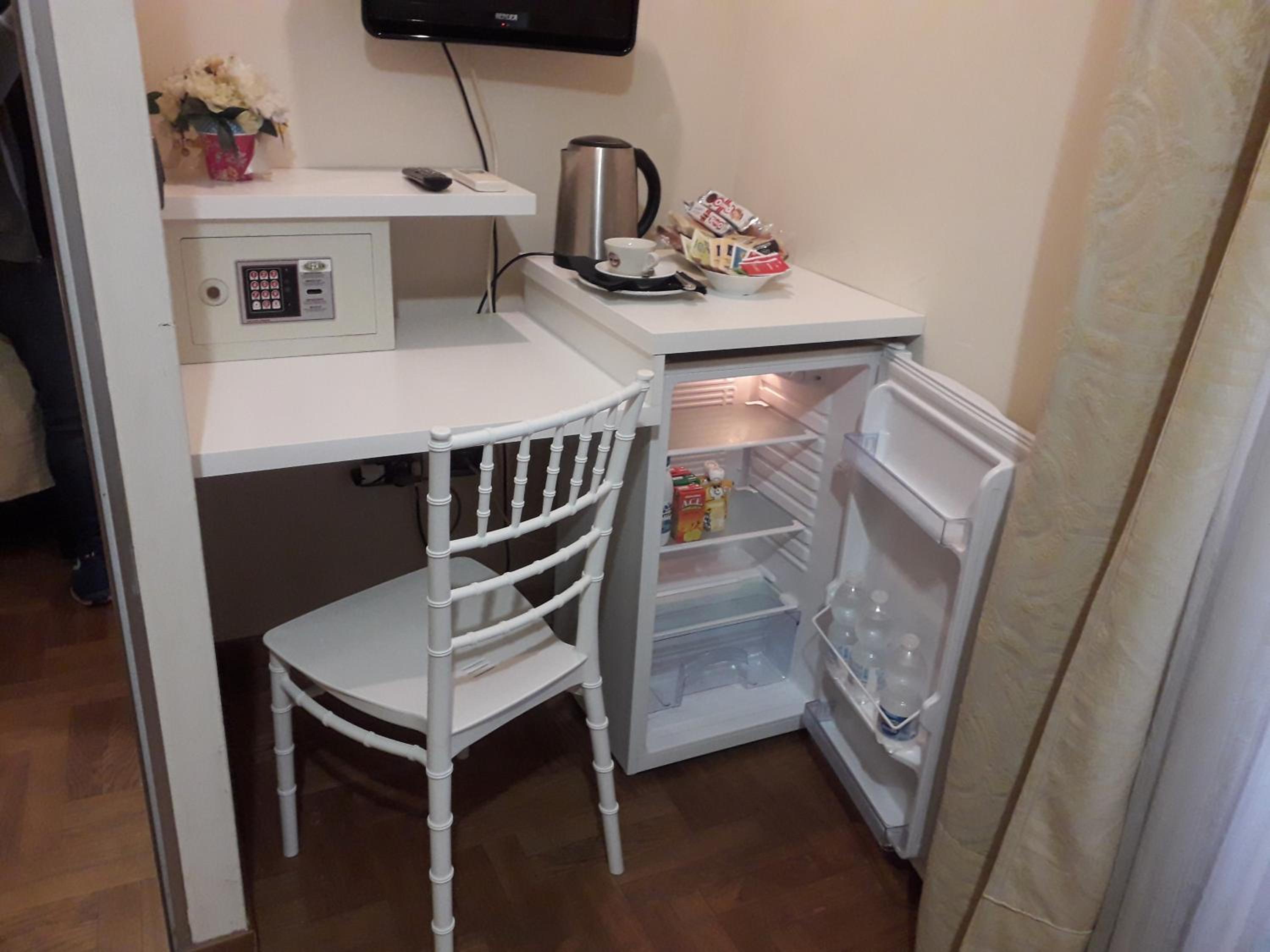 Standard Double Room - Photo 5