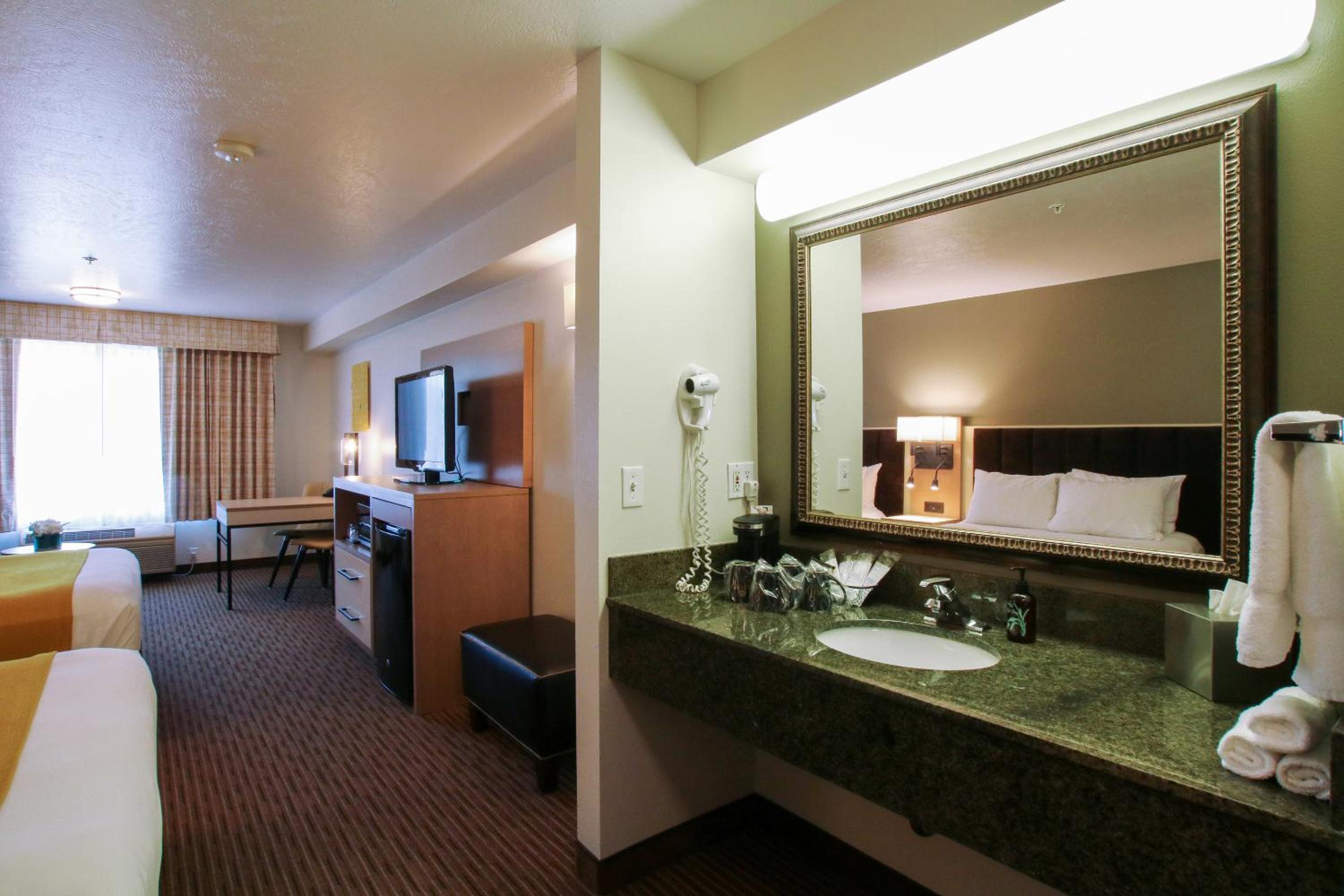 River Side 2 Queen Suite photo 3