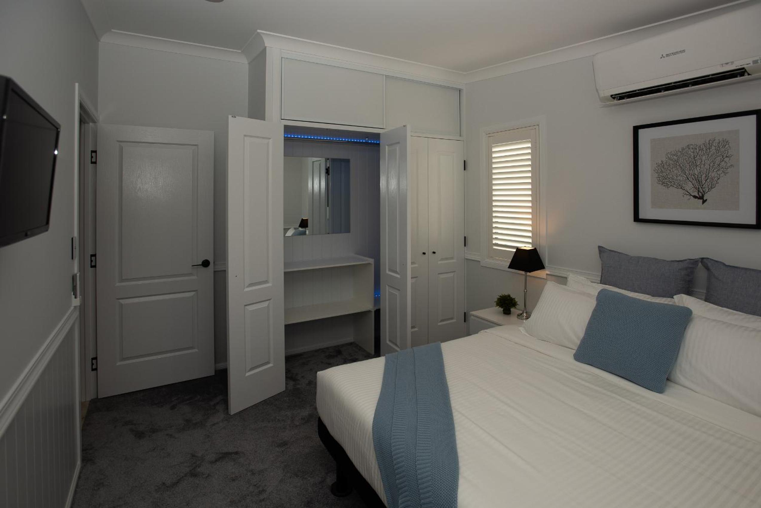 Two-Bedroom House photo 1