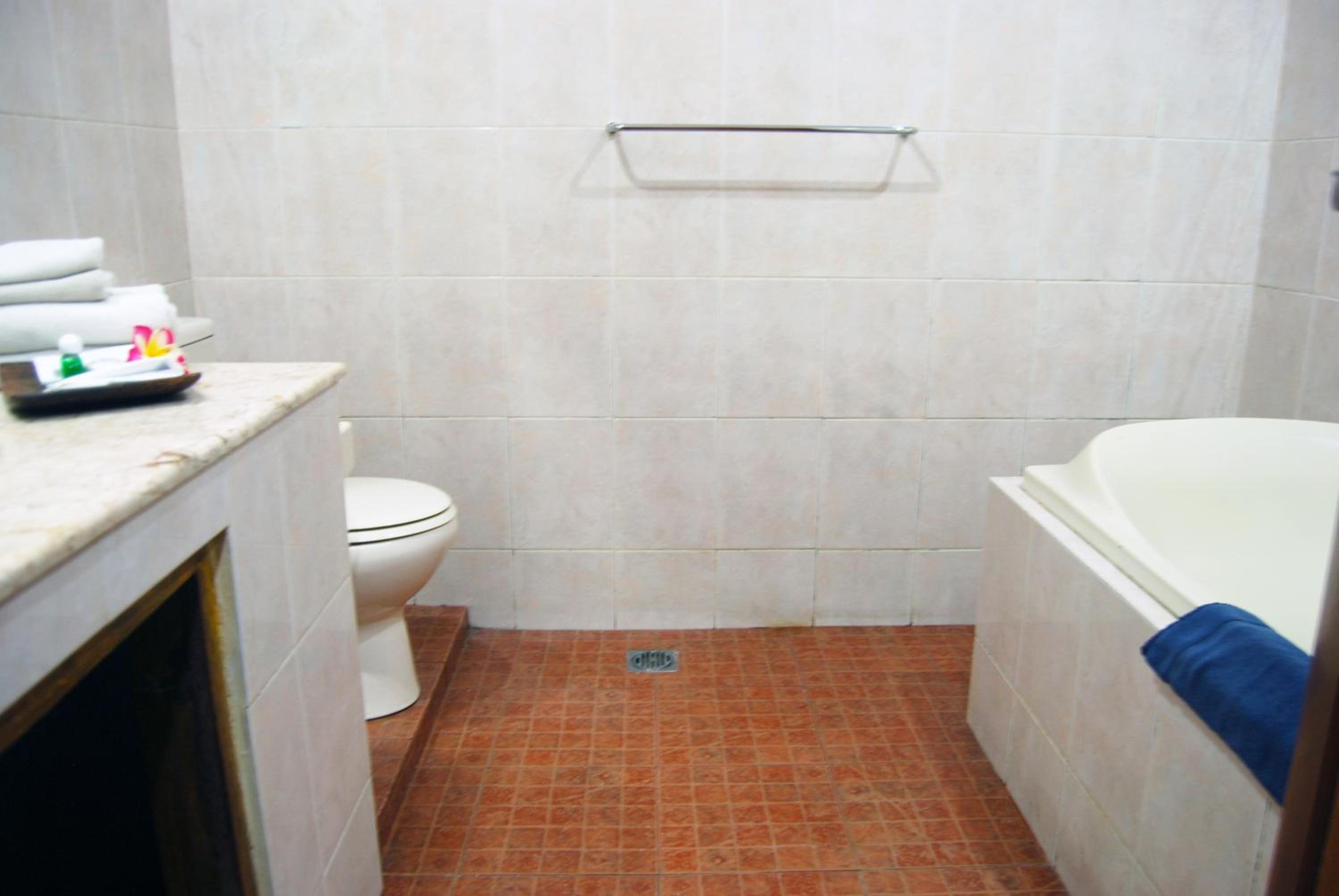 Standard Double Room - Photo 9