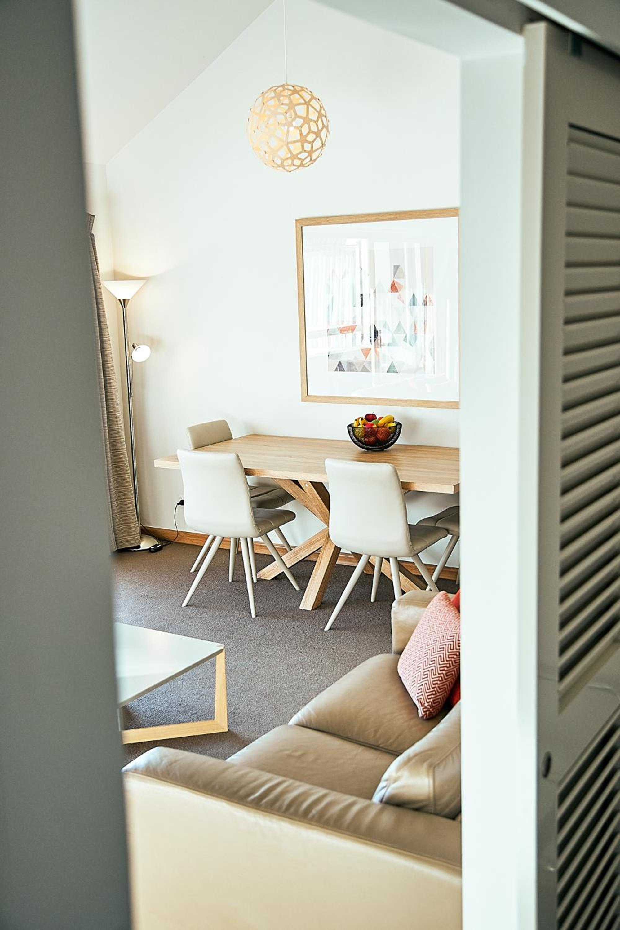 2 Bedroom Suite - Photo 3