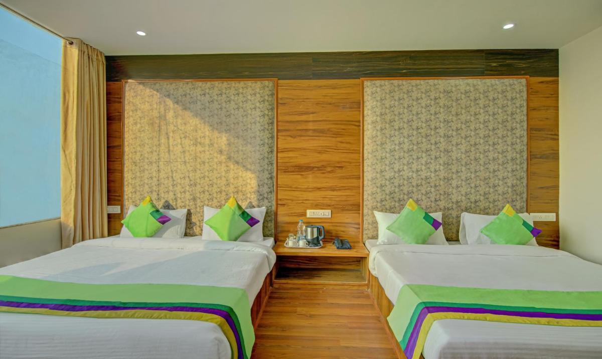 [Sanitized] Superior Double Room photo 2
