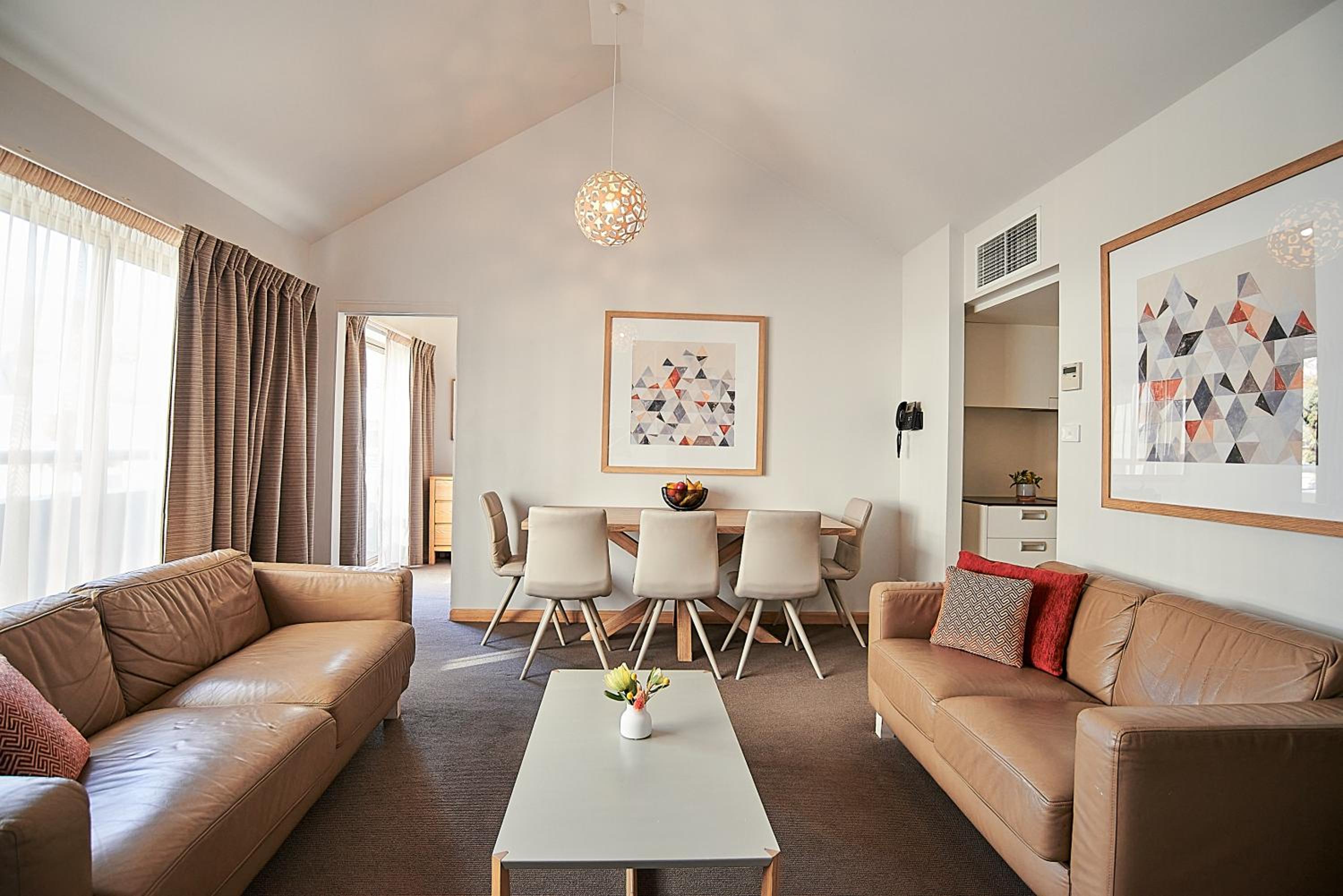 3 Bedroom Suite - Photo 13